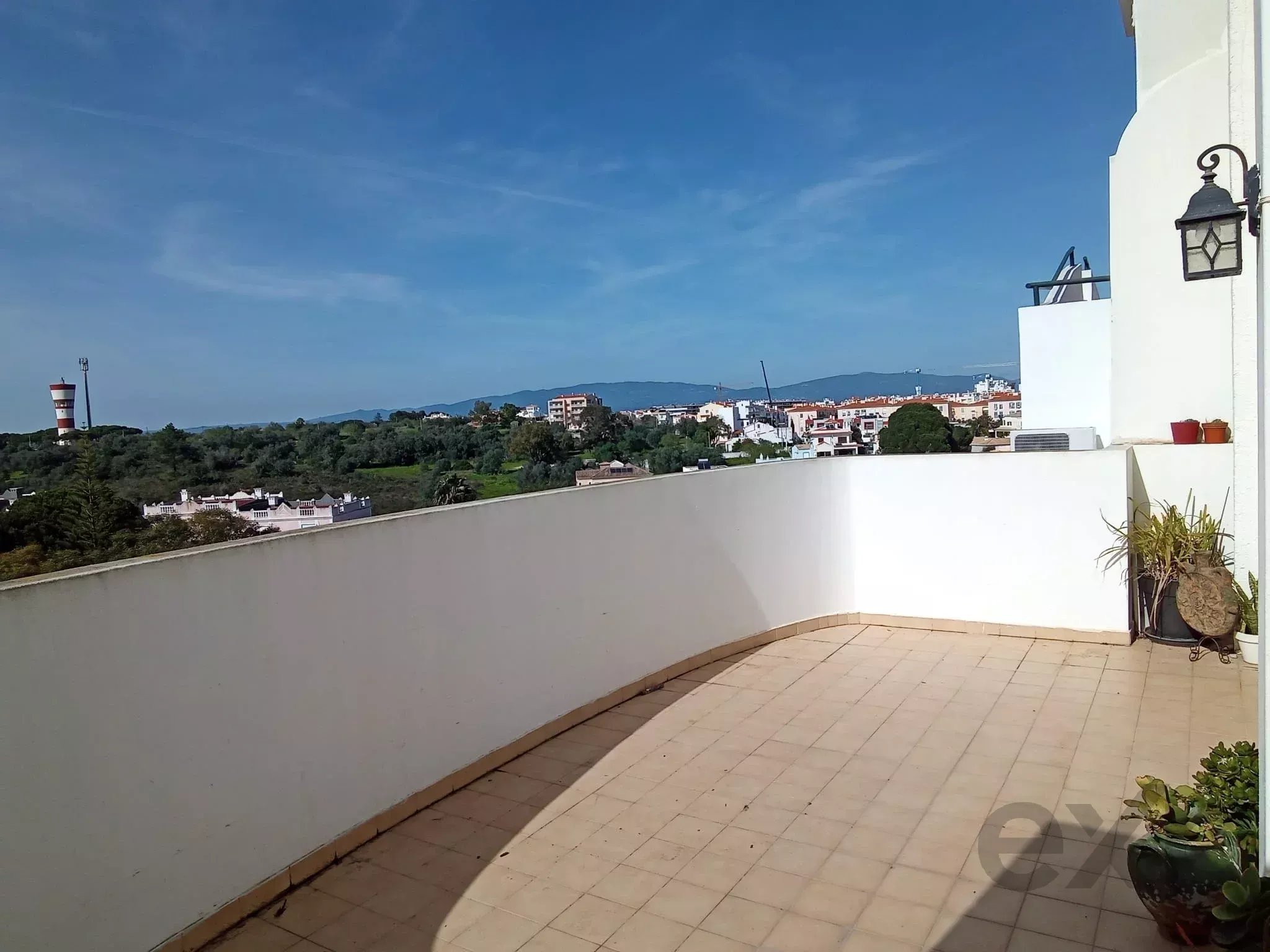 Converted T2 last floor apartment – Alvor. Portimão