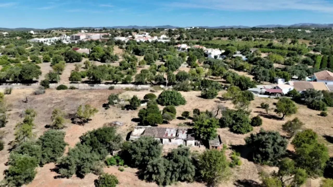Traditional Countryside Property in Santo Estêvão, Tavira