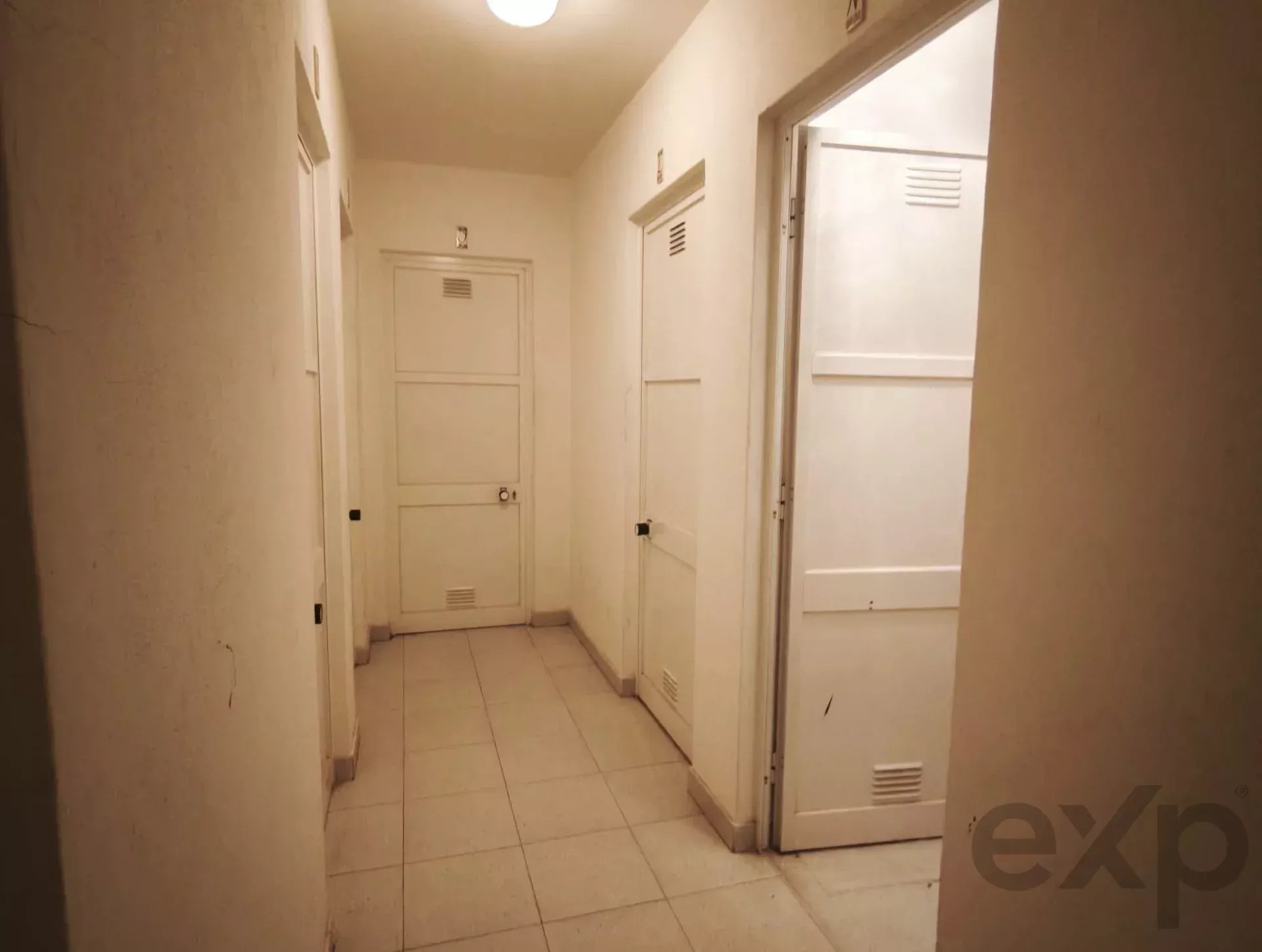 Converted T2 last floor apartment – Alvor. Portimão