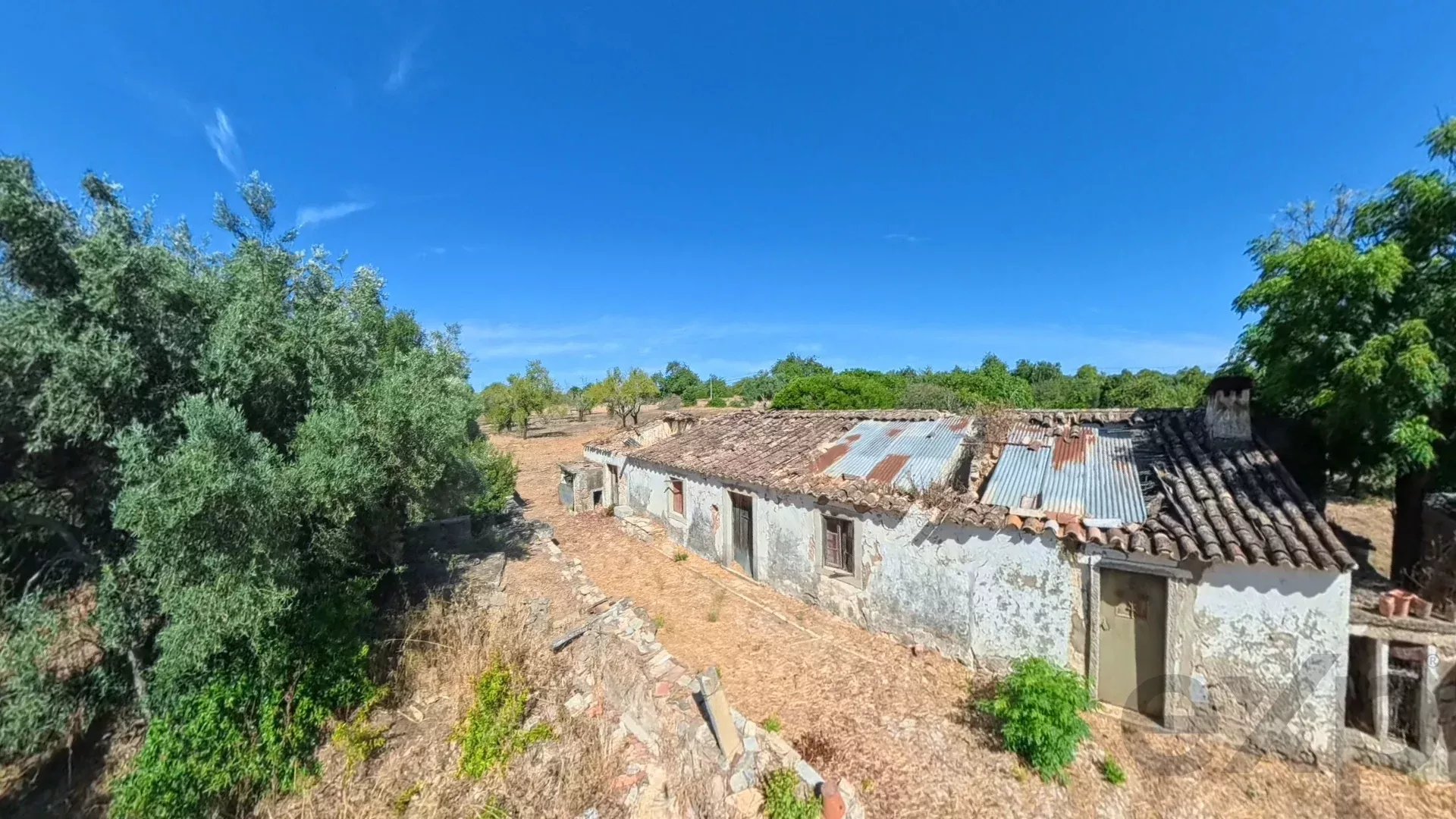 Traditional Countryside Property in Santo Estêvão, Tavira