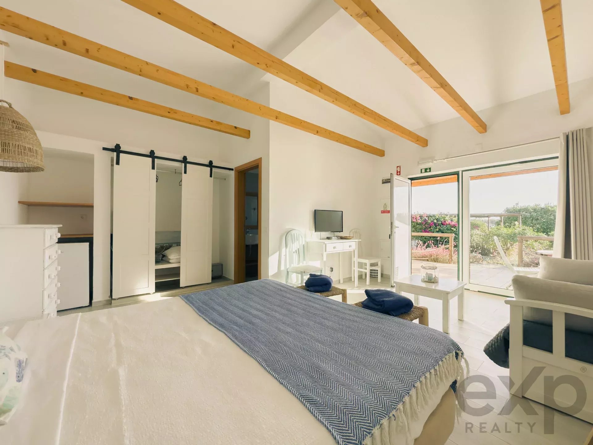 3.3 hectare Countryside Retreat with Rental Income in the Algarve
