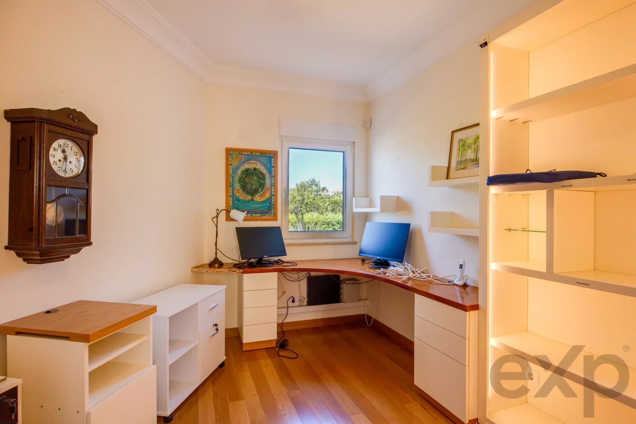 Sea-View Family Villa with Salt-Water Pool, Montinhos da Luz