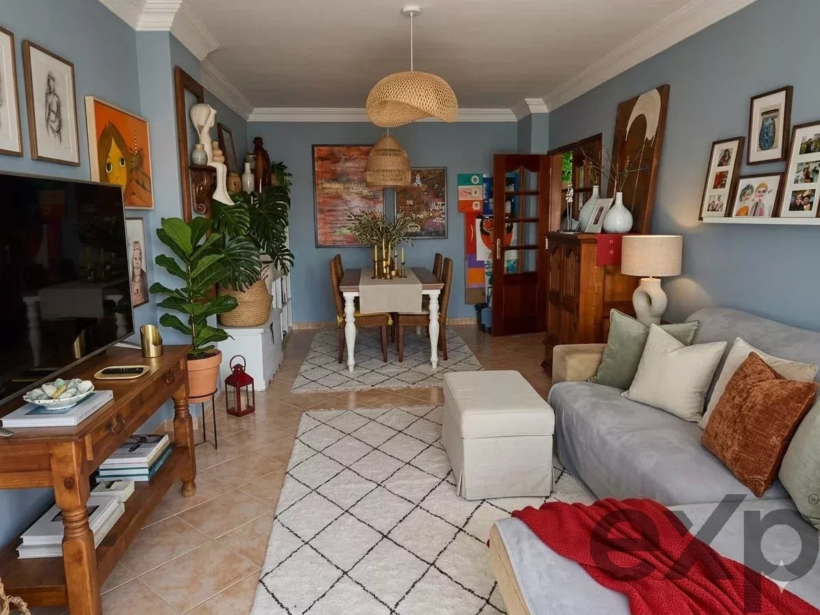 Converted T2 last floor apartment – Alvor. Portimão