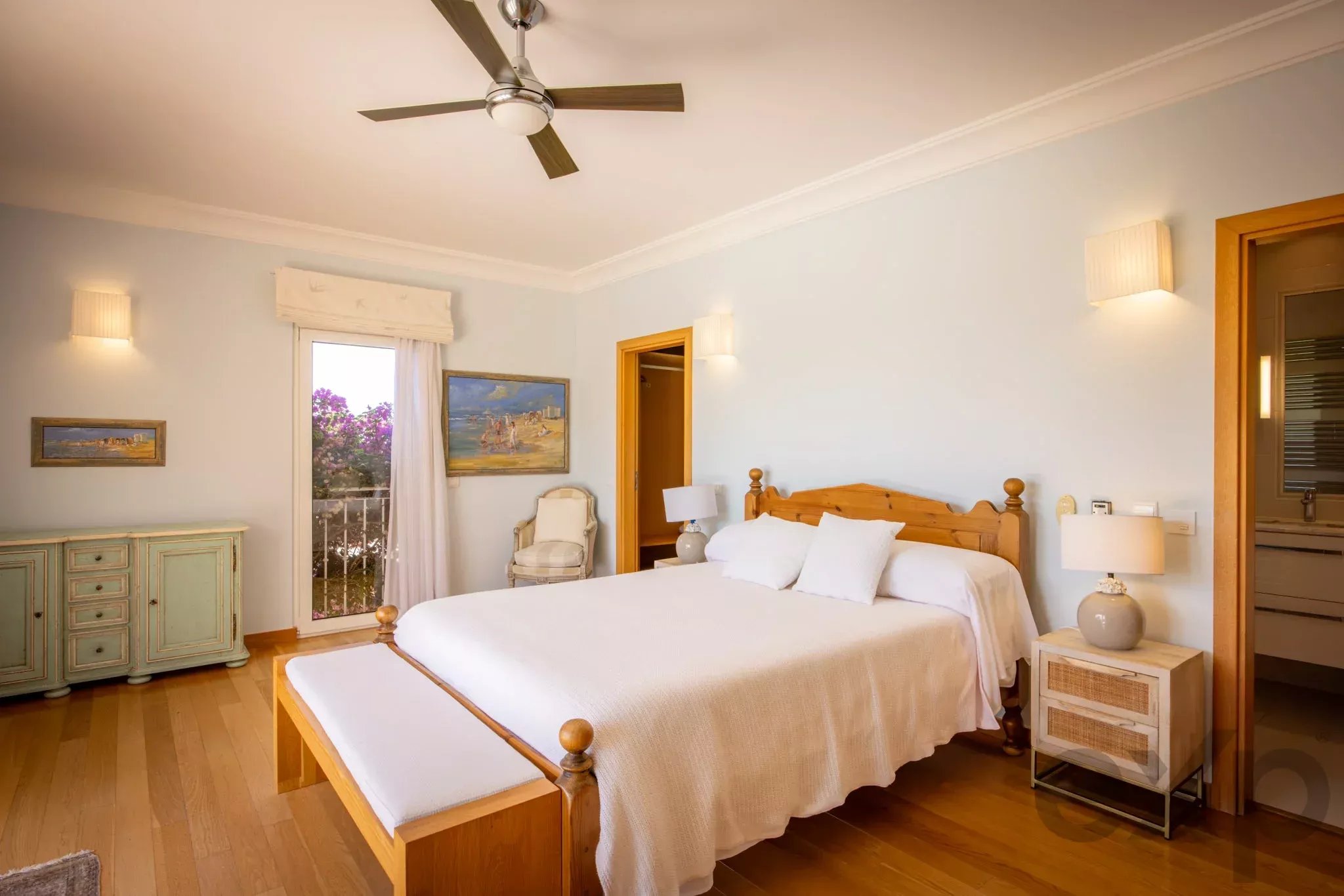 Sea-View Family Villa with Salt-Water Pool, Montinhos da Luz