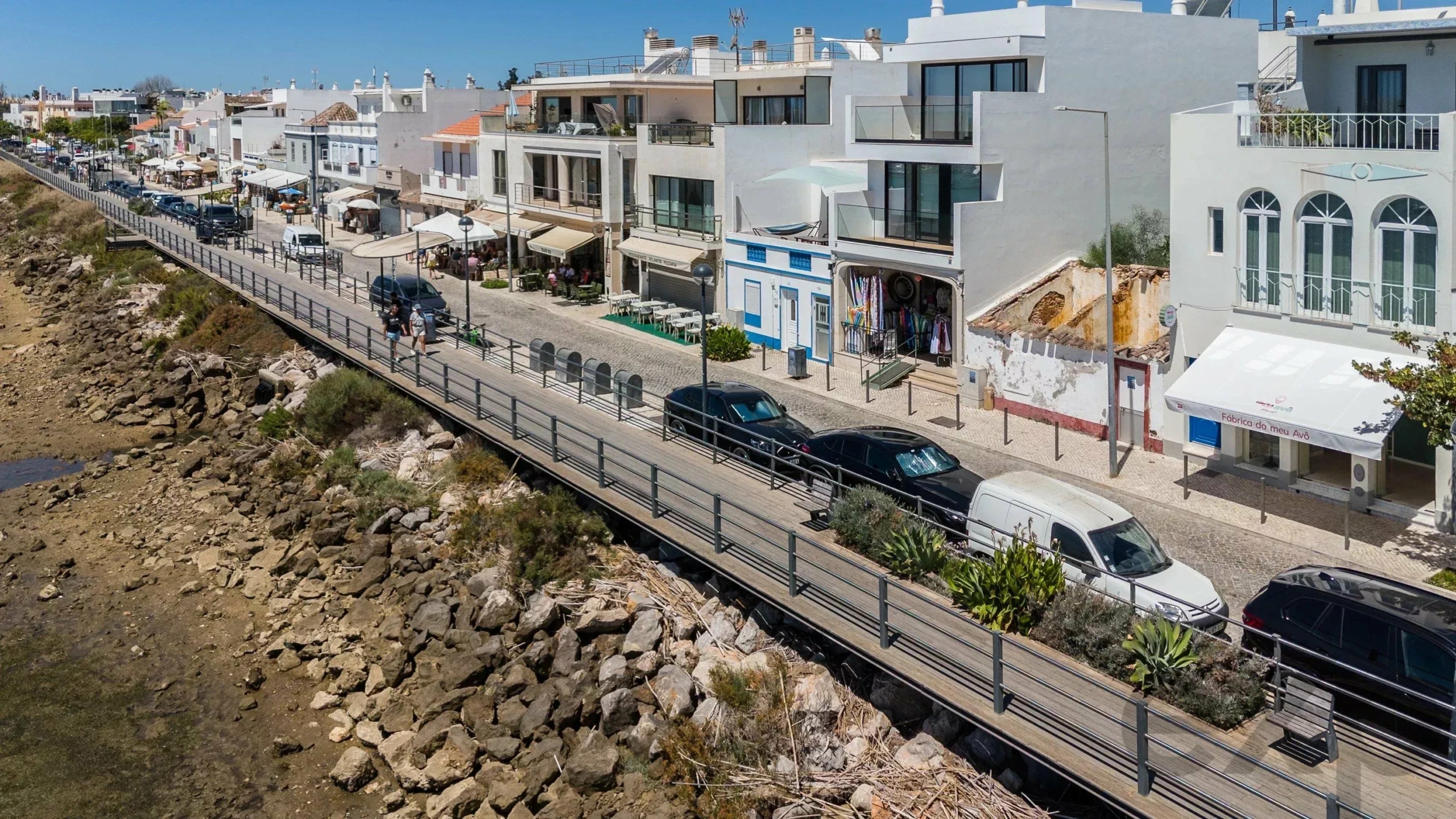 Moradia com projeto aprovado, primeira linha sobre a Ria Formosa, Cabanas de Tavira