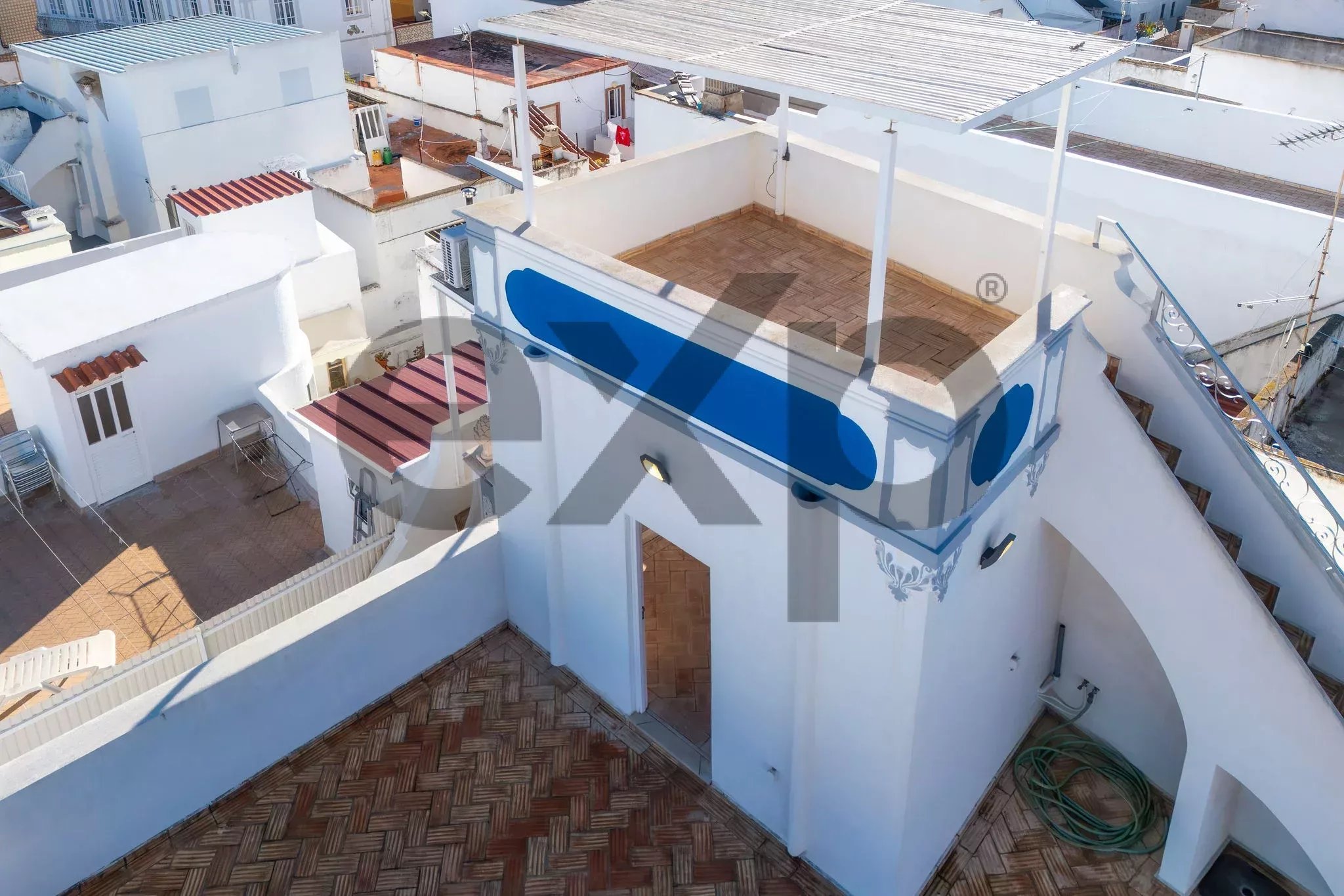 Stunning Large Townhouse in the Heart of Olhão