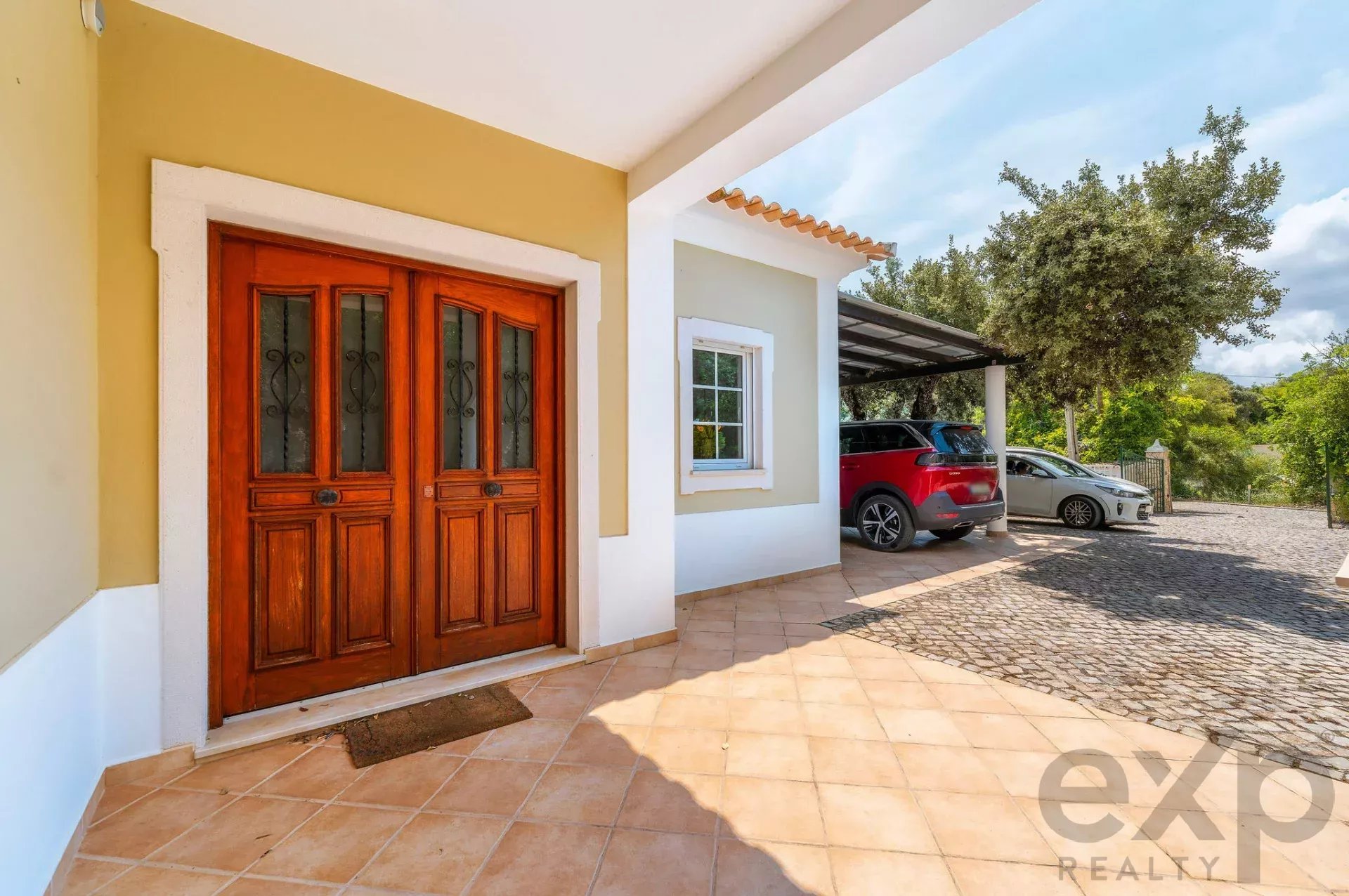 Four bedroom villa with open views and pool in São Bras de Alportel, Algarve