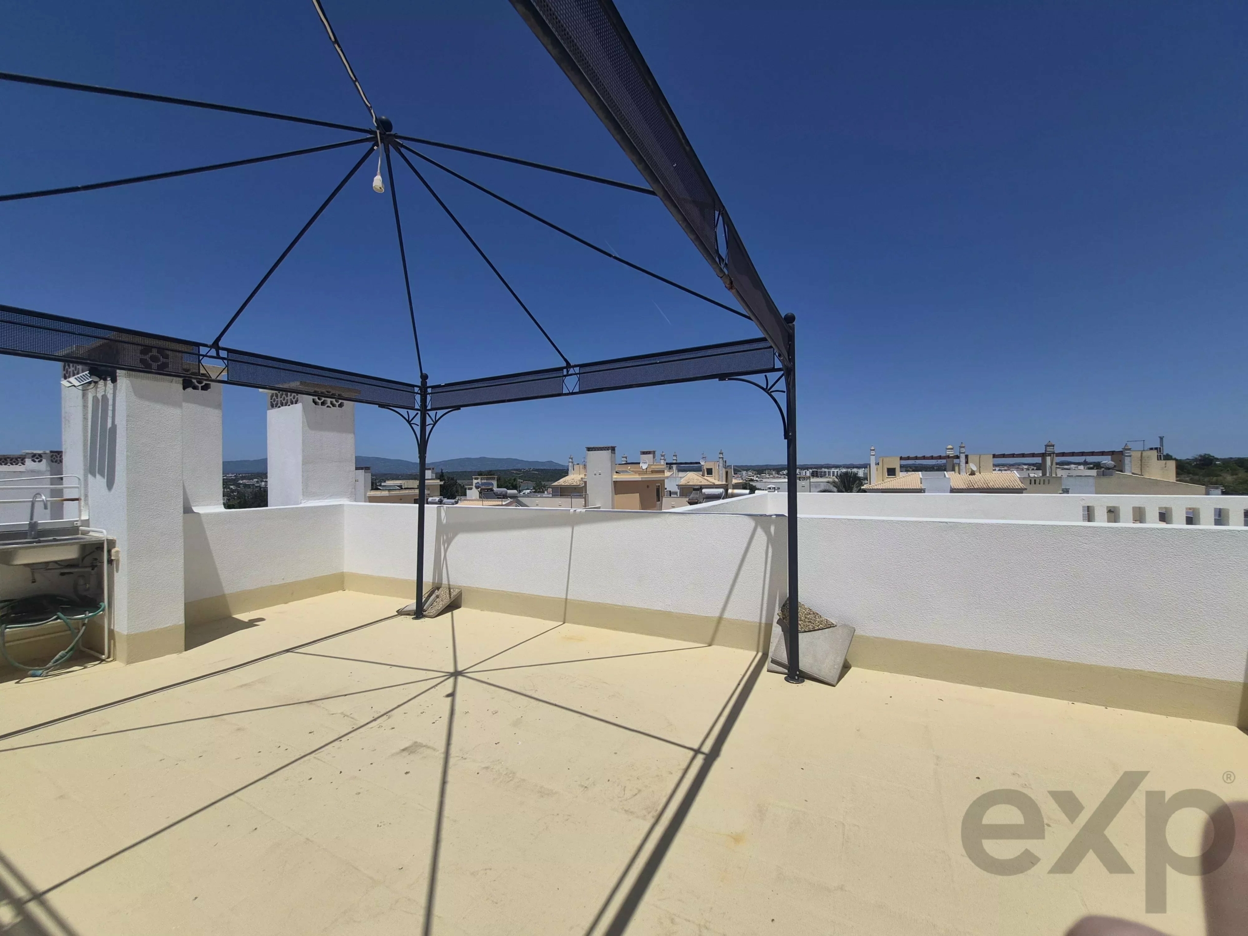 3 Bedroom Apartment, duple garage, Ferragudo area.