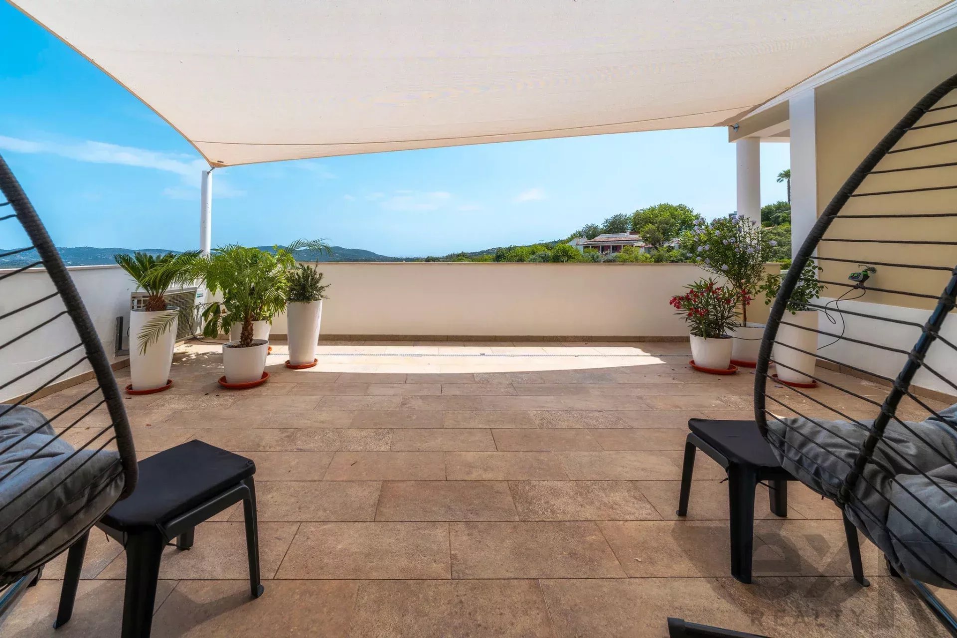 Four bedroom villa with open views and pool in São Bras de Alportel, Algarve