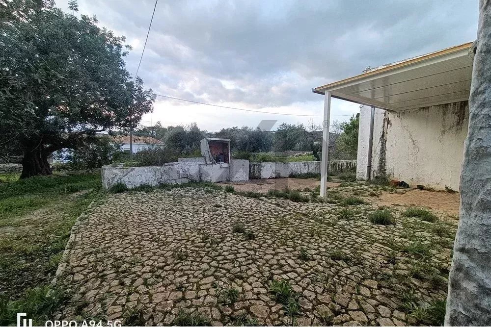 Detached 3-Bedroom House with Courtyard and Land in Bordeira, Faro, Algarve, Portugal