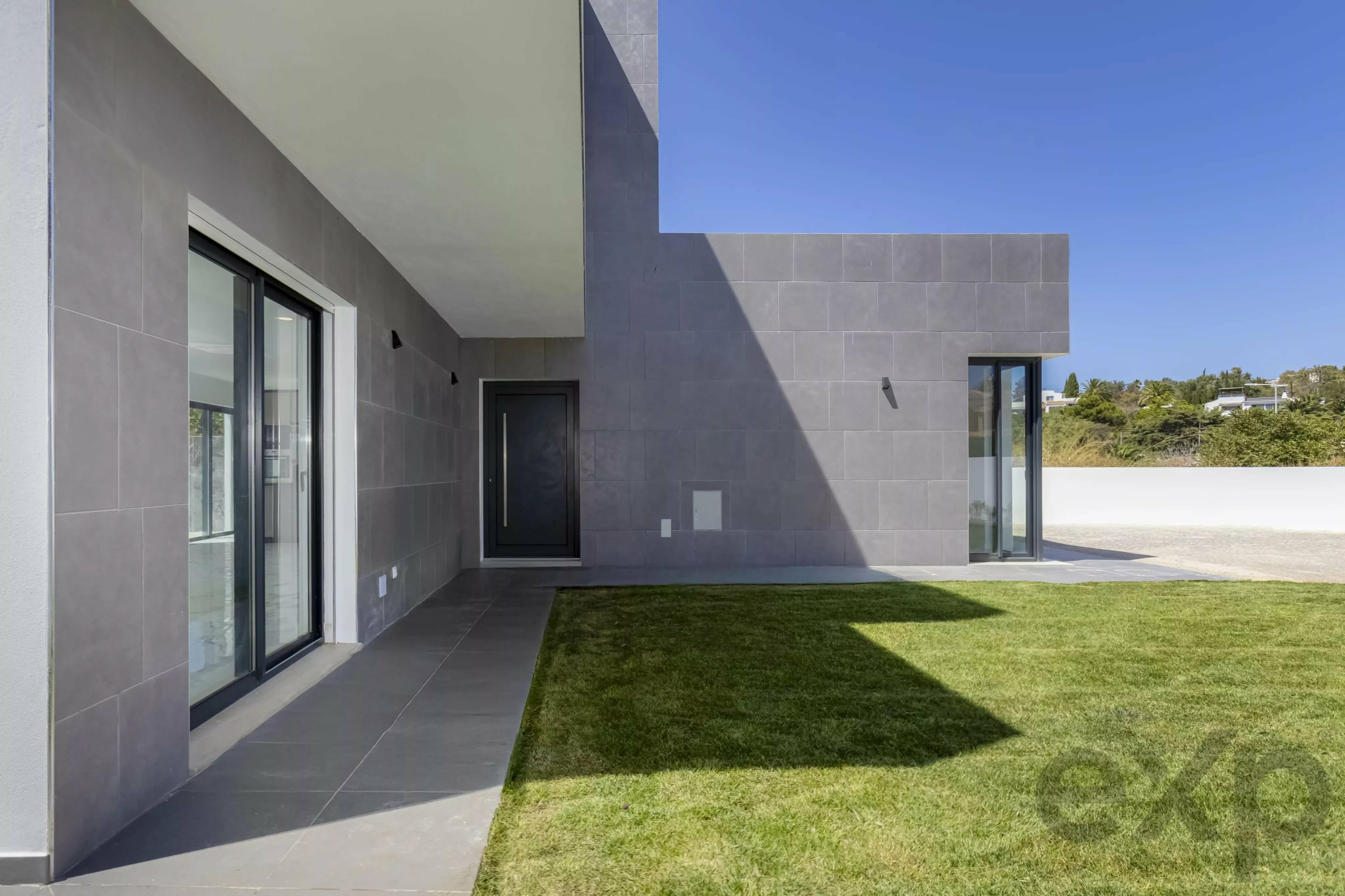 New-Build Villa with Private Pool, Steps from Meia Praia, Lagos