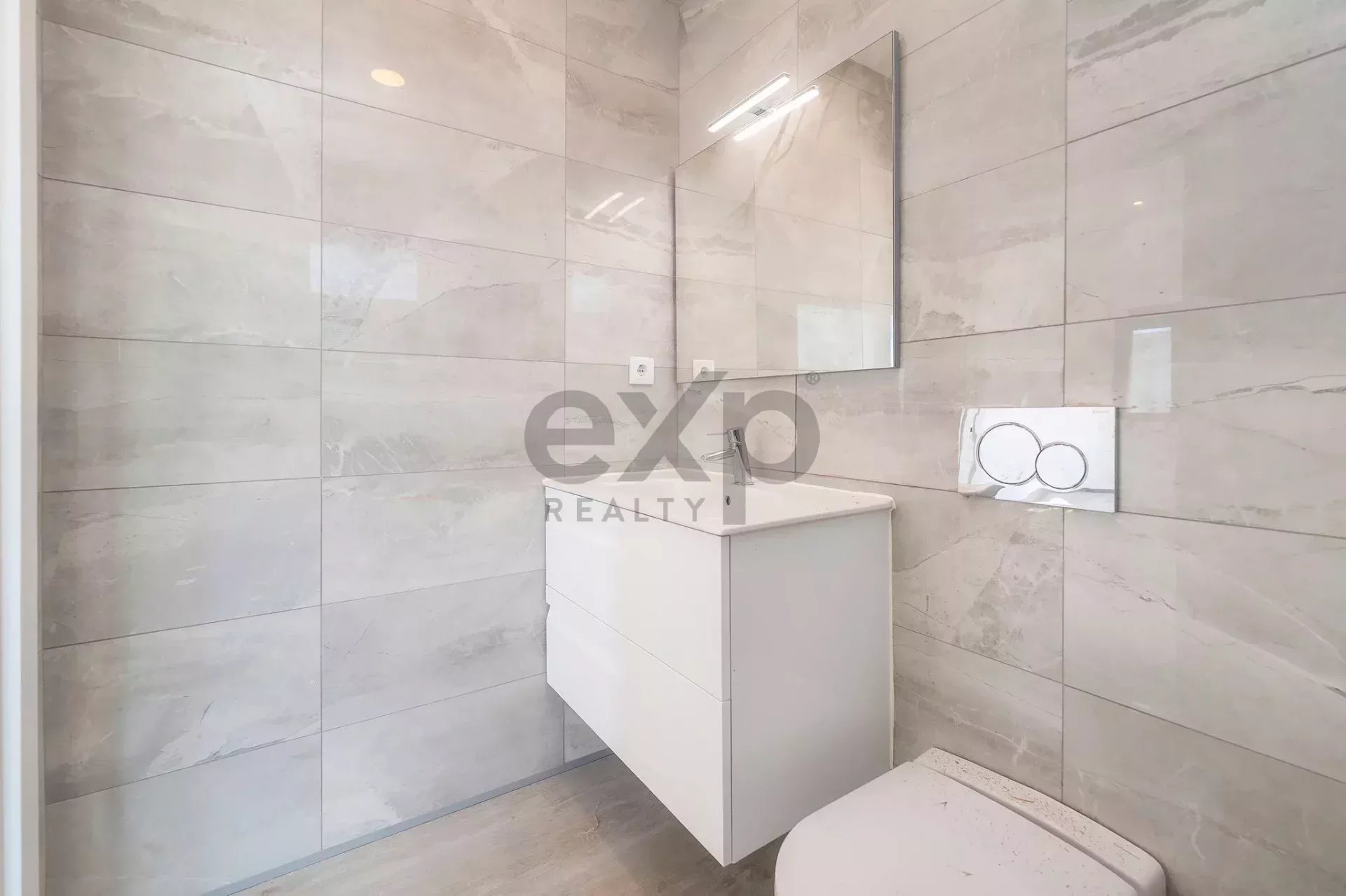 Contemporary Newly Built T6 Villa by Tavira Waterfront