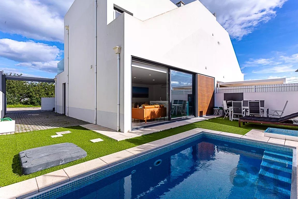 Maison 3 chambres avec piscine privée | Luz de Tavira | Location longue durée | Visites disponibles