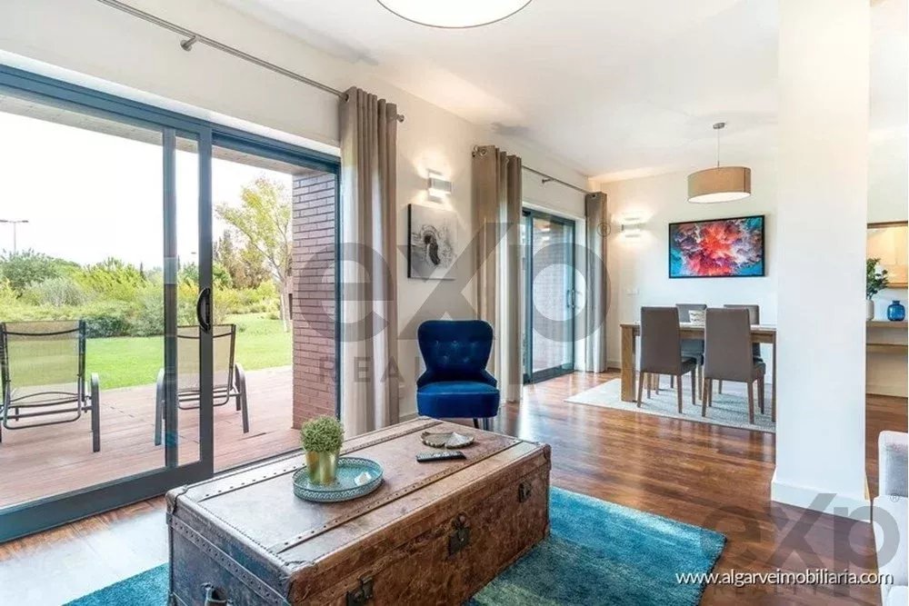 Luxuriöse Residenz mit 2 Parkplätzen und Pool – Vilamoura