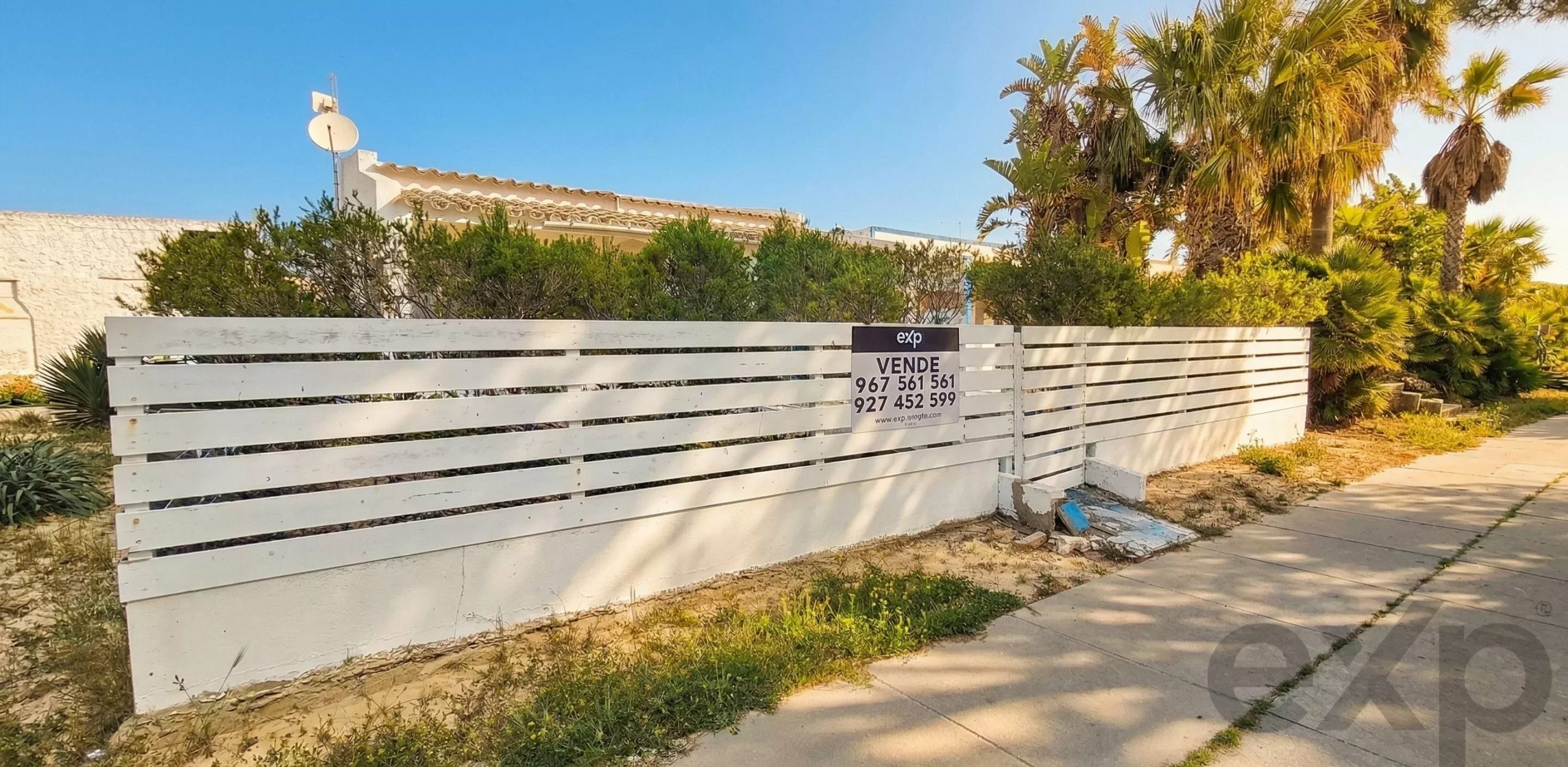 3-Bedroom House on Armona Island, Algarve | Near the Beach | Excellent Location