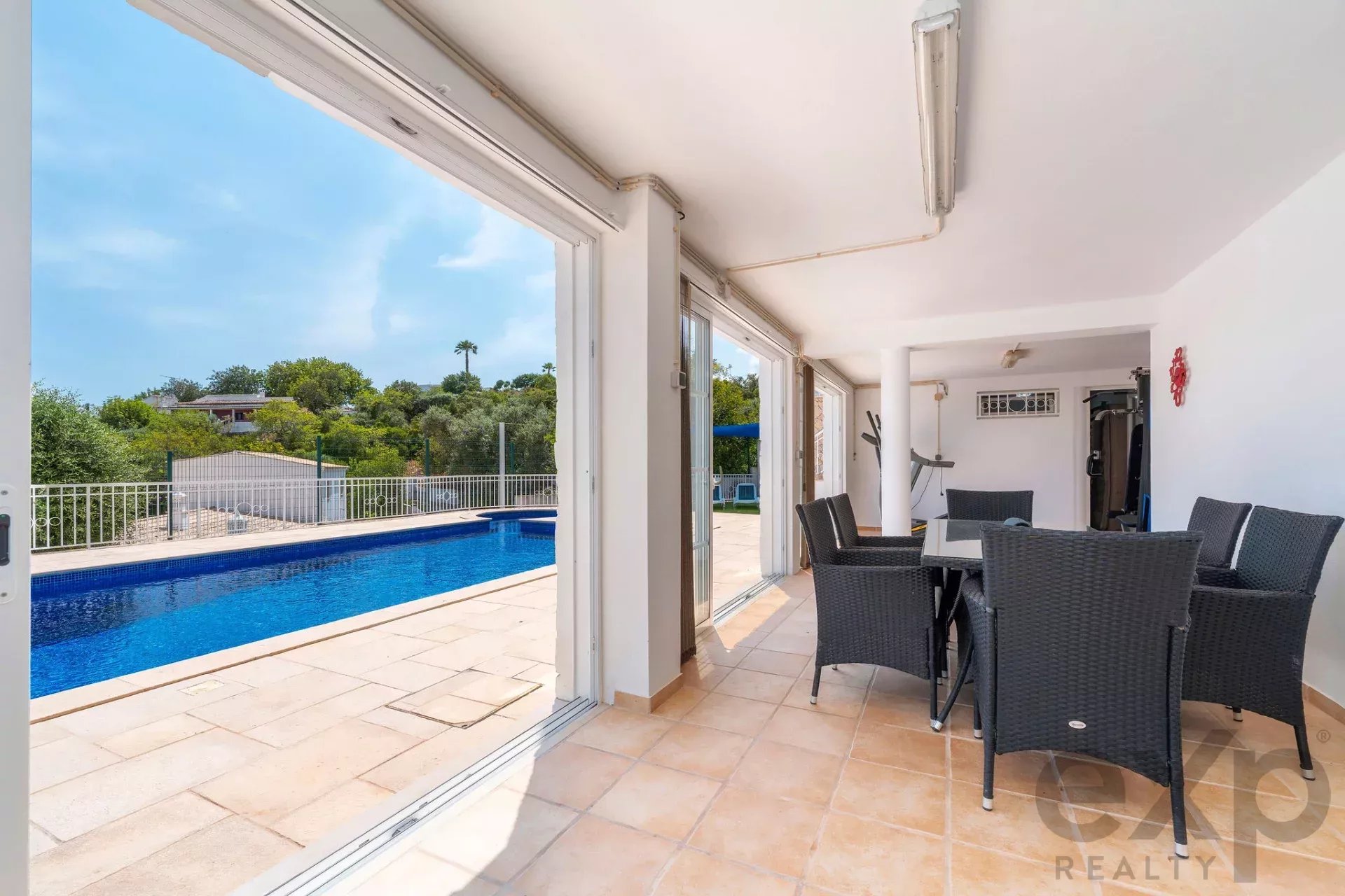 Four bedroom villa with open views and pool in São Bras de Alportel, Algarve