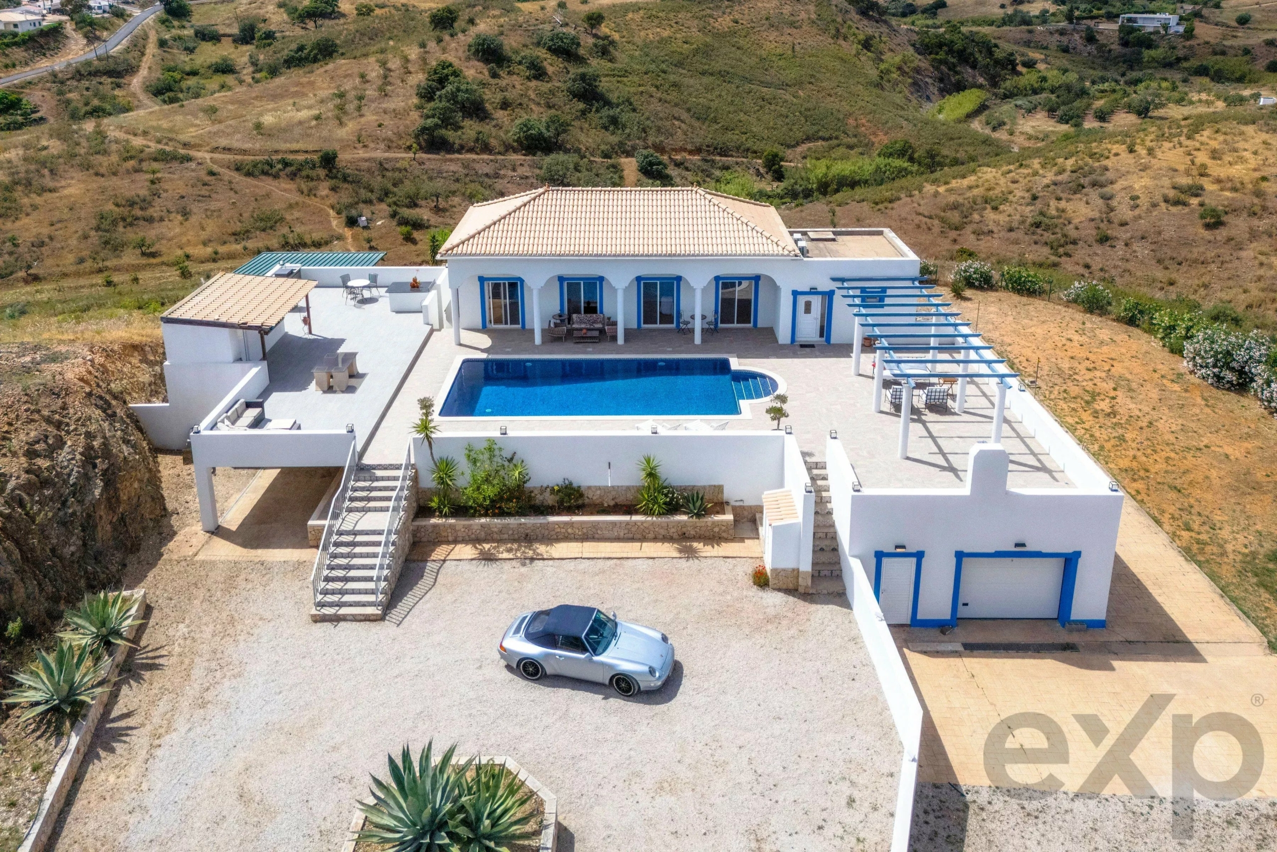 Renovated 5 Bed Countryside Villa with Pool, Panoramic Views, 2 Hectares