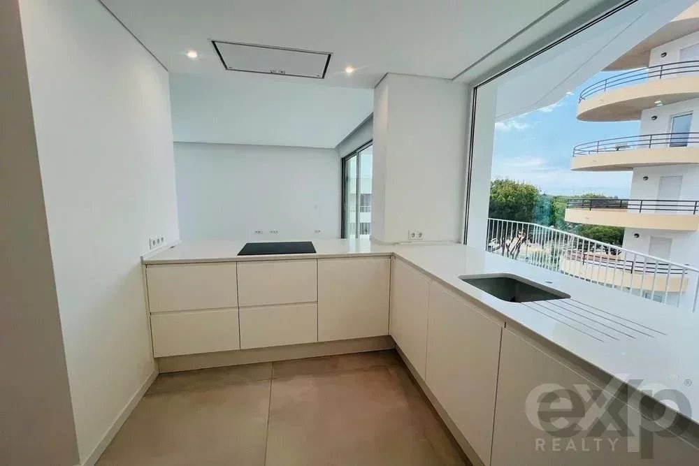 New 3 bedroom apartment in Vilamoura