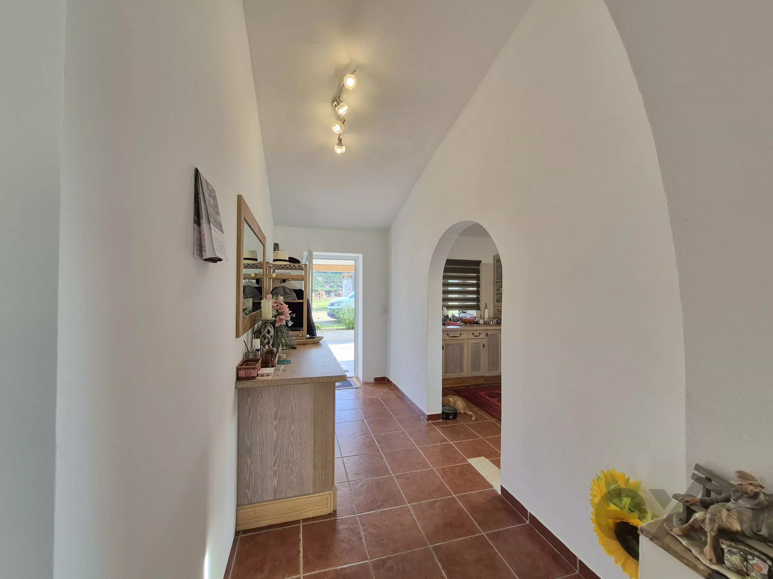 Renovated farmhouse ideally located in the middle of nature.