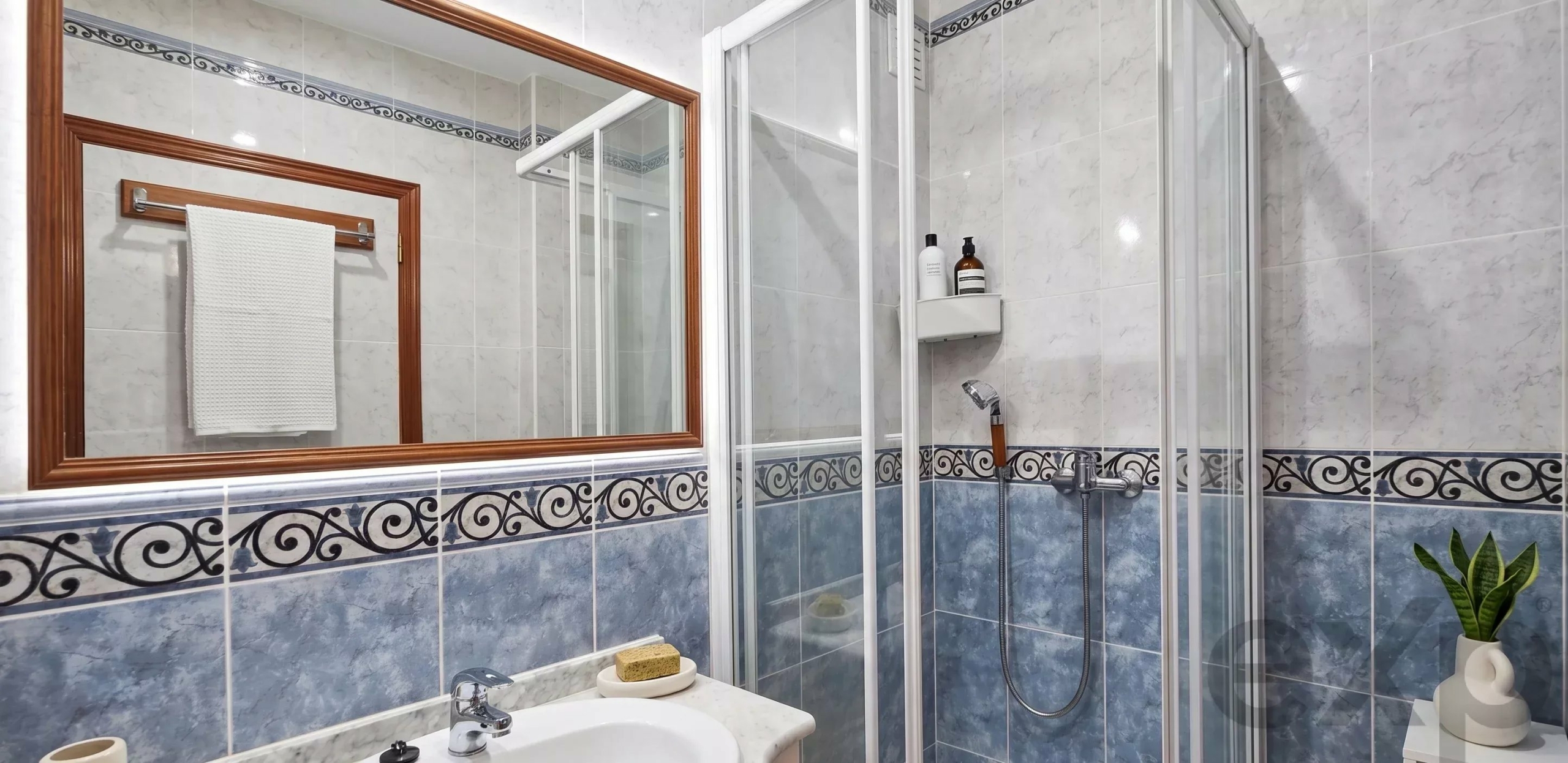 3-bedroom with private terrace – downtown Tavira