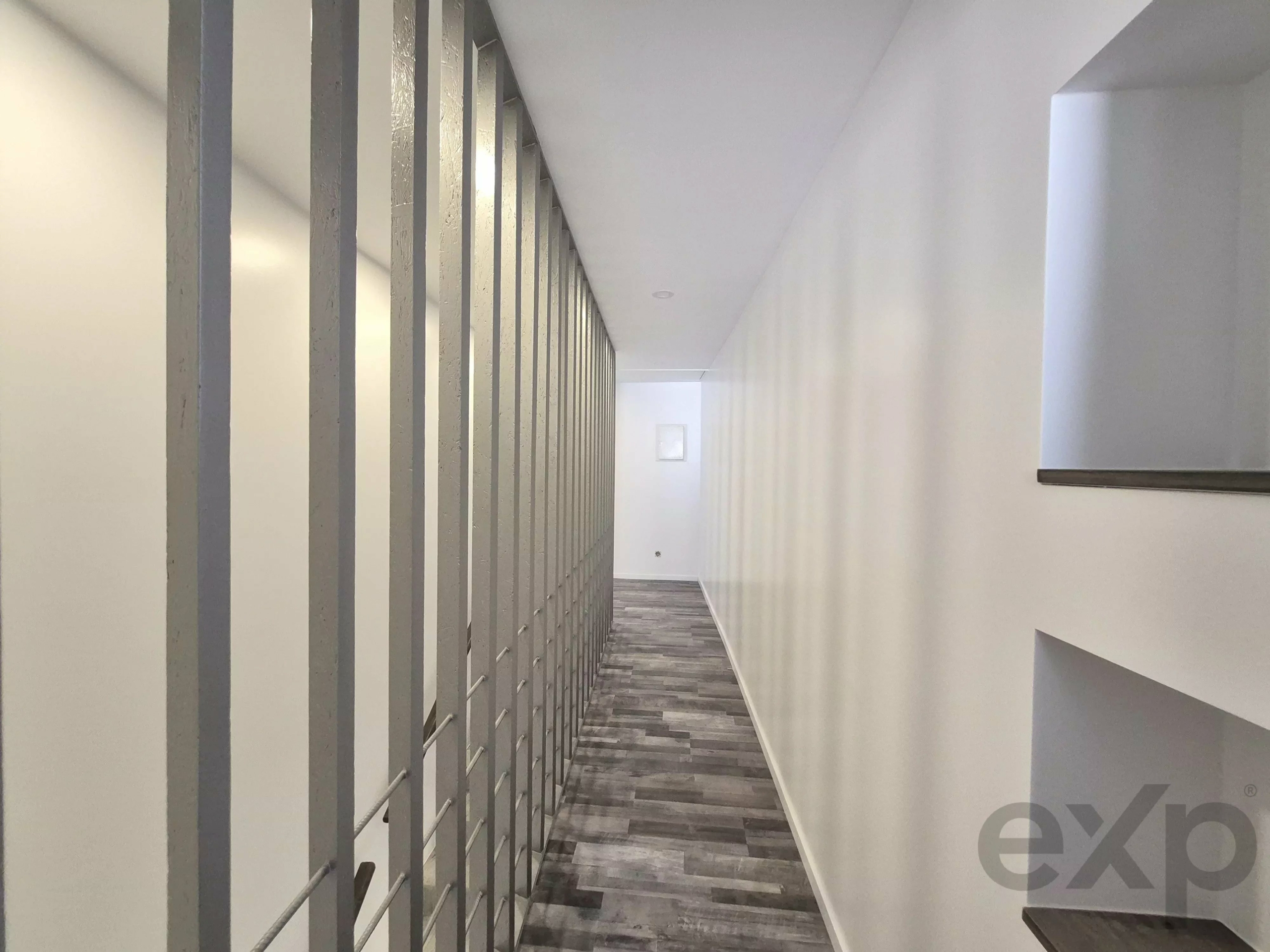 New house, 2 bedrooms, large patio, Alvor center
