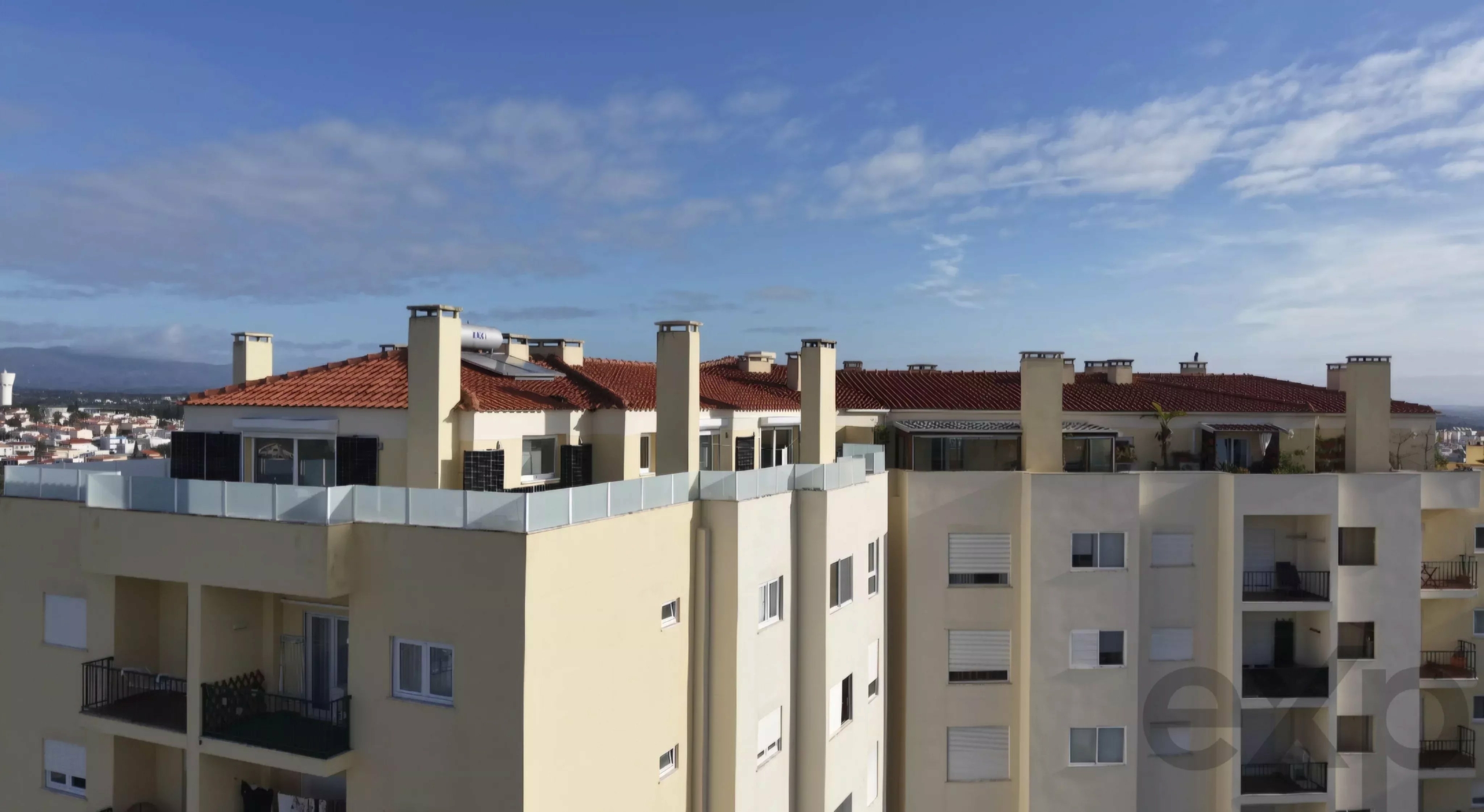 Penthouse exclusif de 3 chambres avec terrasse privée de 119 m², vue mer Portimão et Alvor, et vues panoramiques