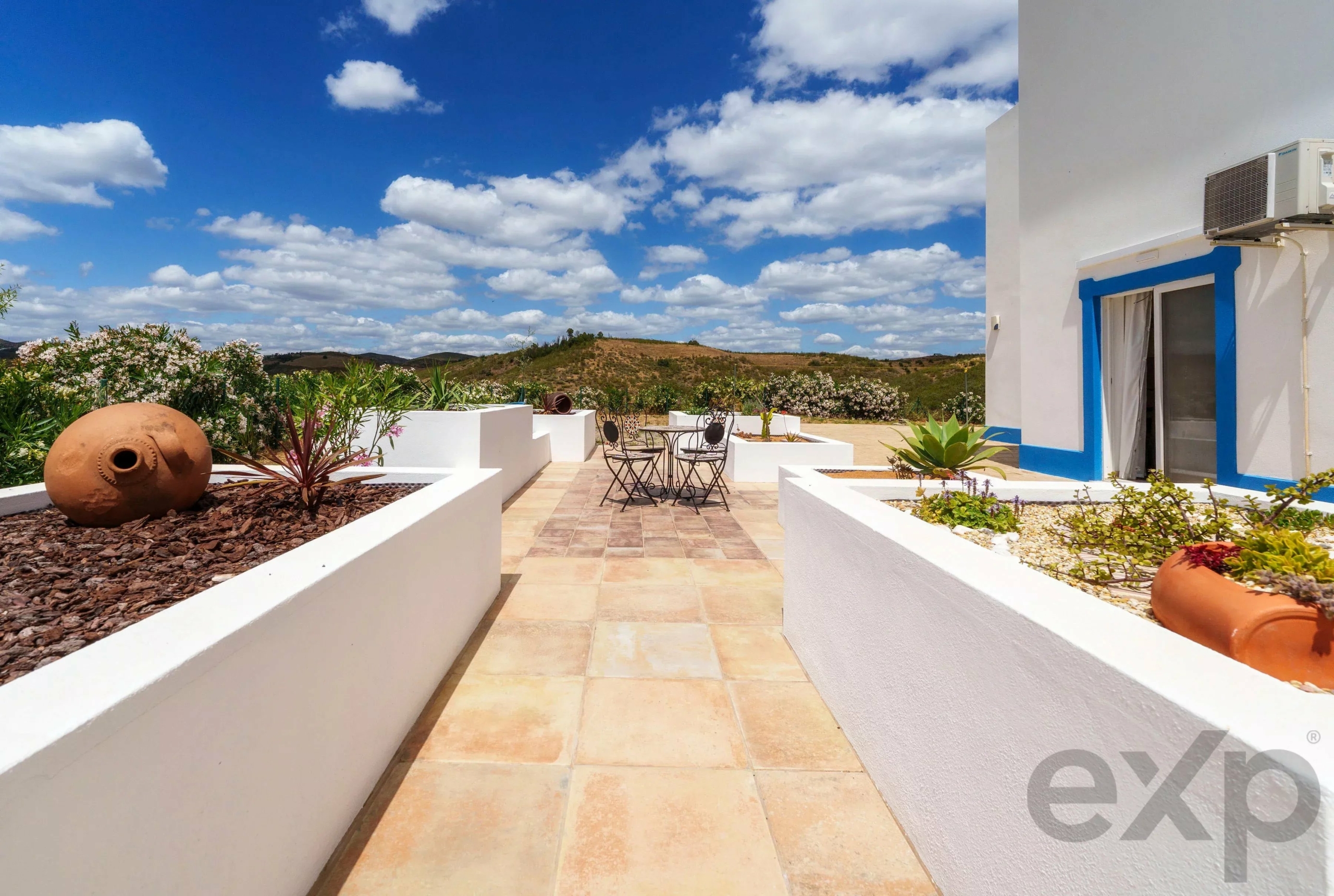 Renovated 5 Bed Countryside Villa with Pool, Panoramic Views, 2 Hectares