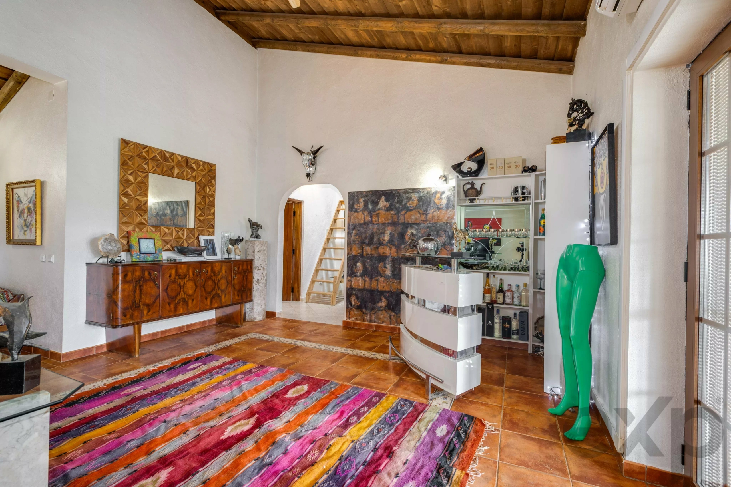 Beautiful Family Home with Equestrian Facilities Set in 2.3 hectares