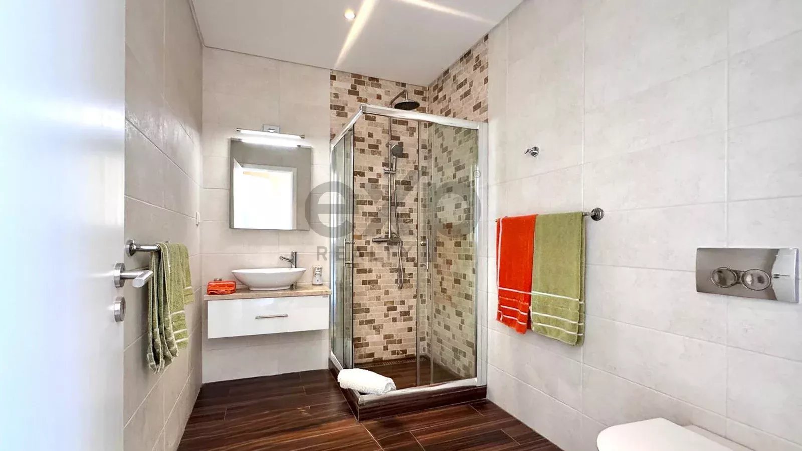 Luxury 4-bedroom villa of 437 m² with swimming pool – Mexilhoeira Grande, Portimão