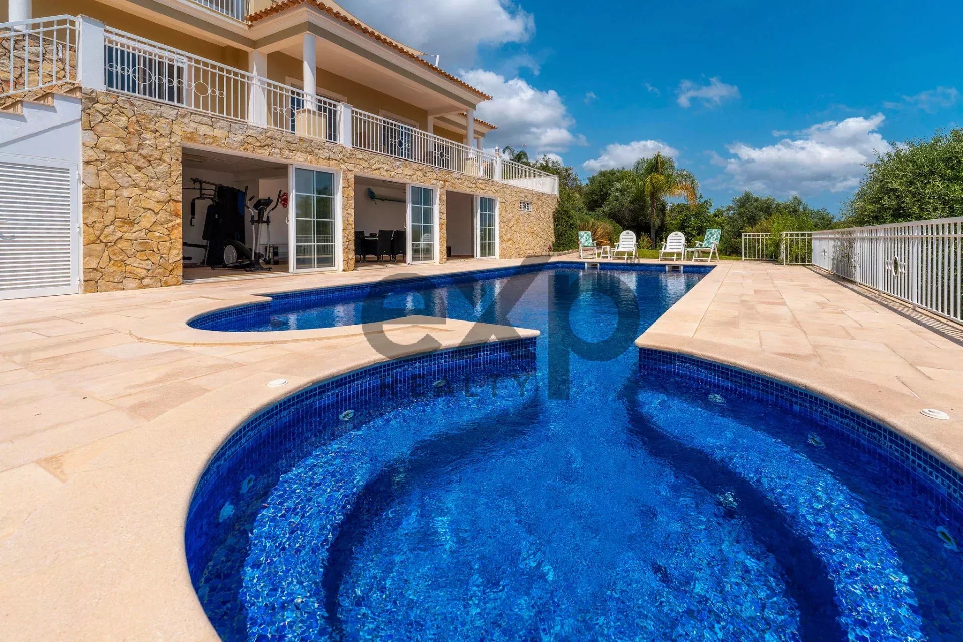 Four bedroom villa with open views and pool in São Bras de Alportel, Algarve