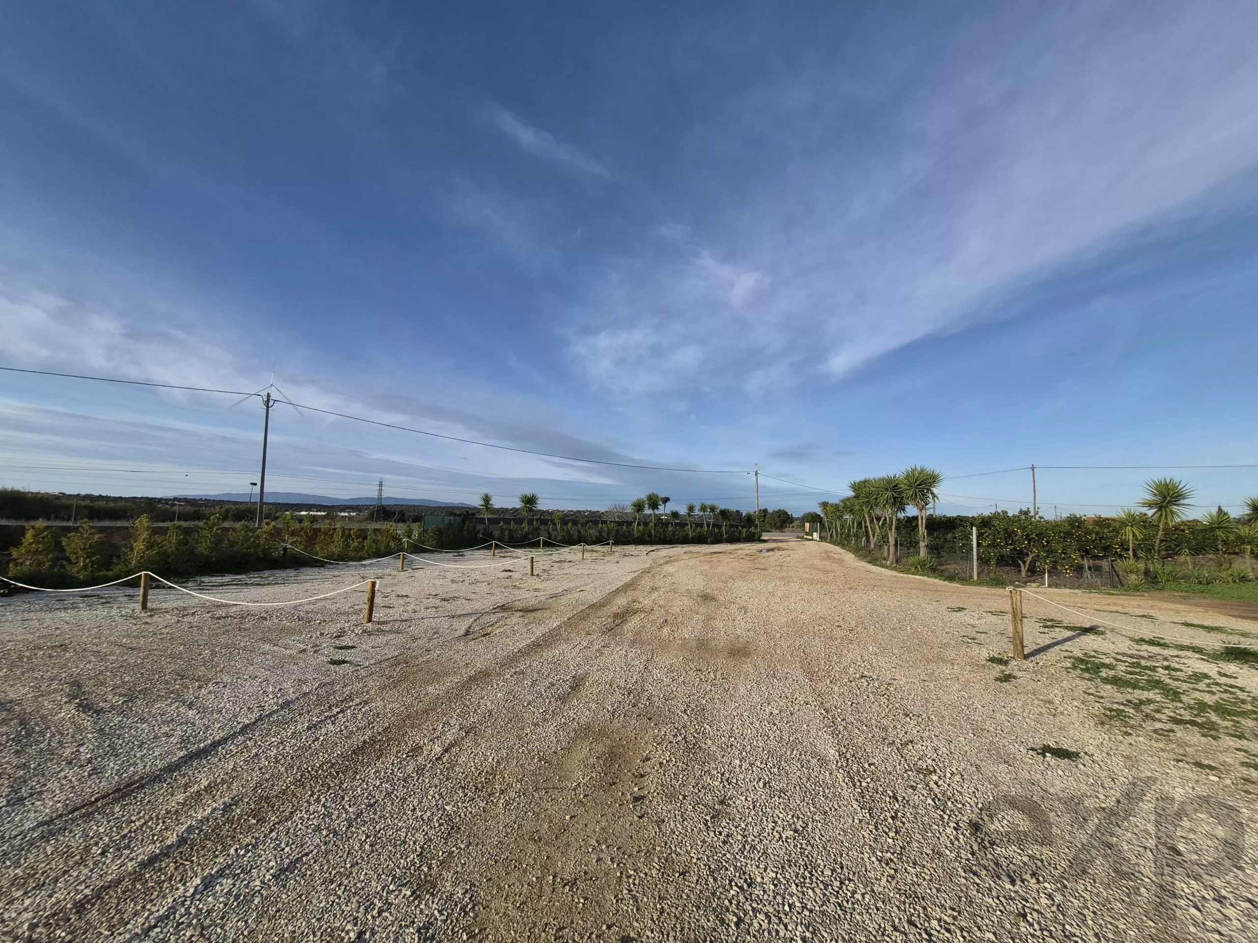Renovated farmhouse ideally located in the middle of nature.