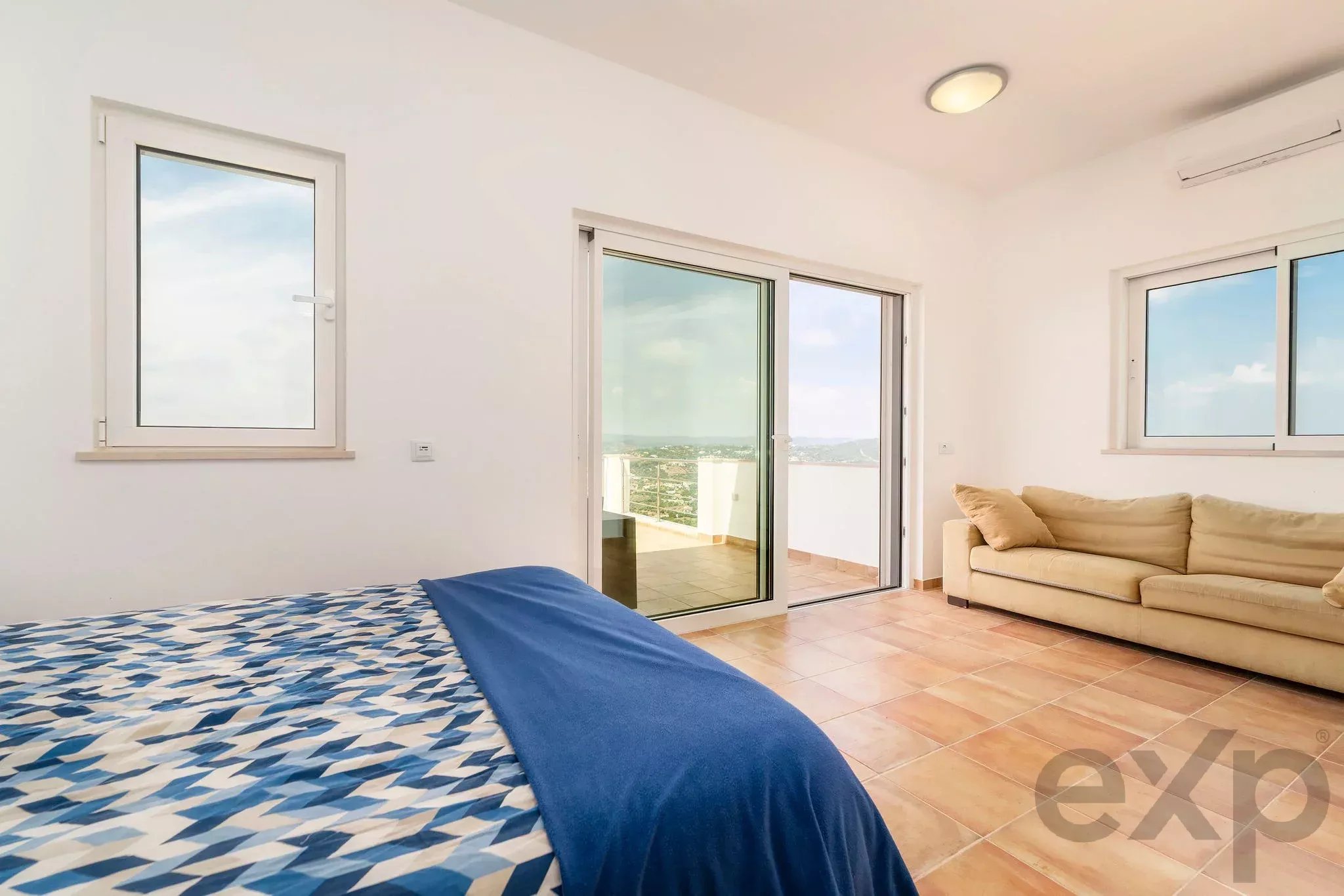 T3 Villa with magnificent views, close to São Bras de Alportel, Loule and Faro
