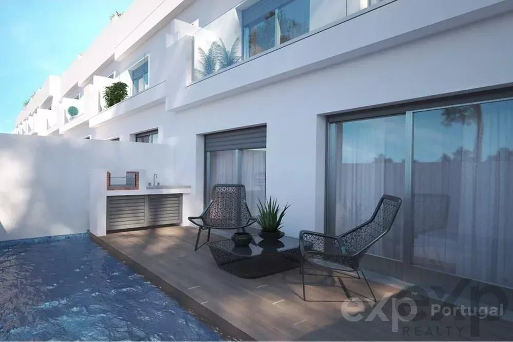 Contemporary 3-Bedroom Townhouse with Private Pool & Sea Views | Fuseta, Algarve