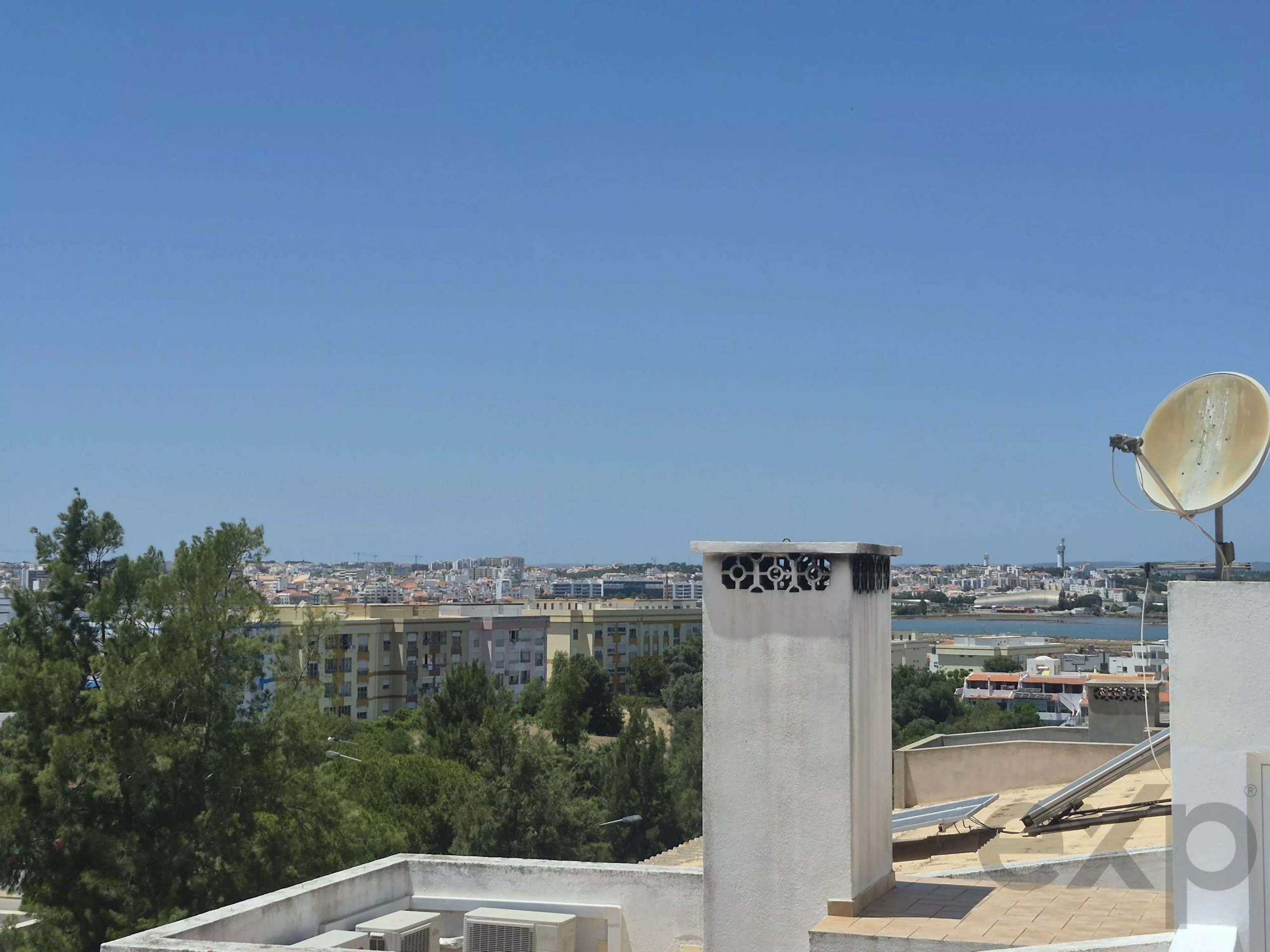 3 Bedroom Apartment, duple garage, Ferragudo area.