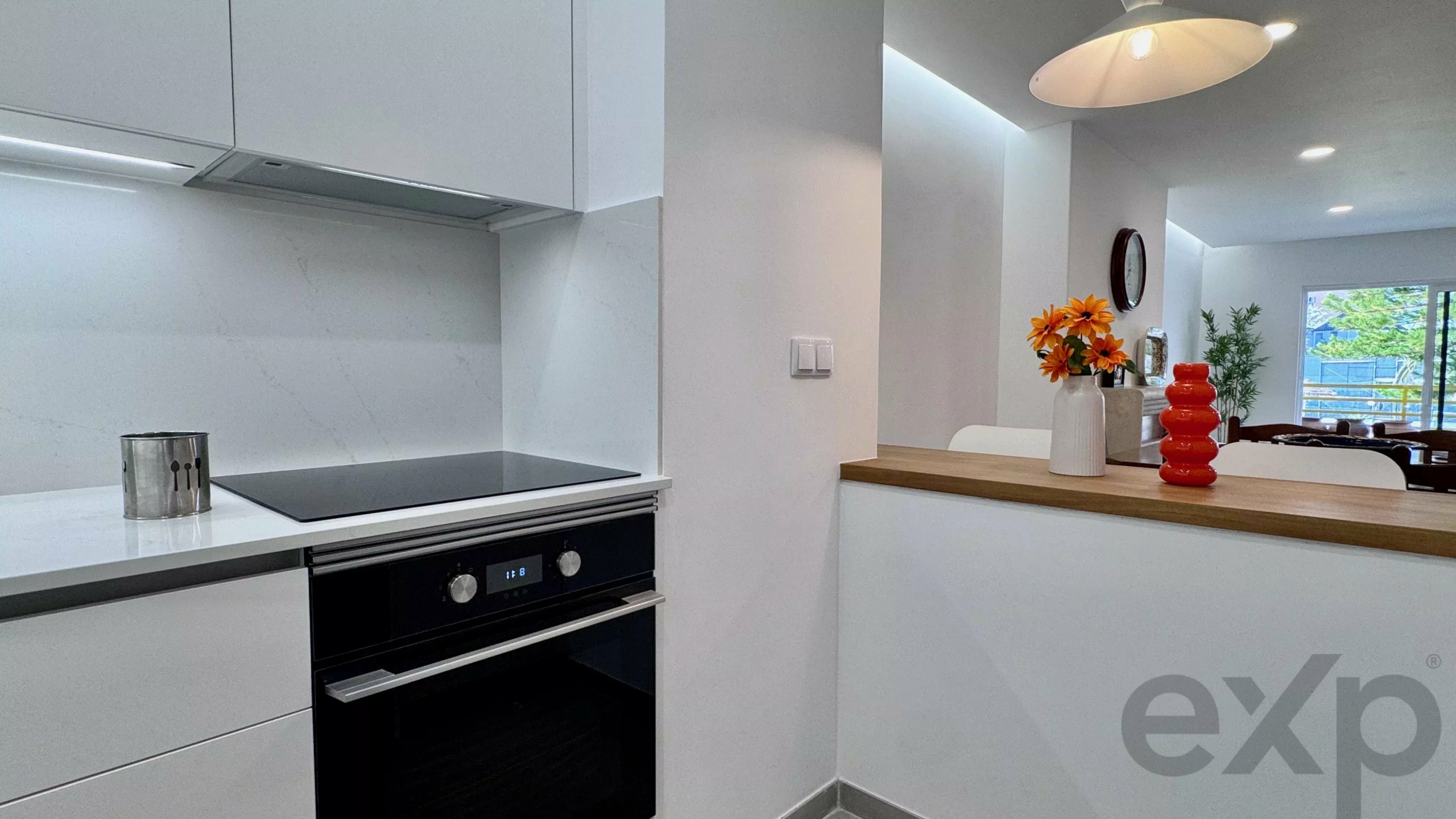 Renovated 1-Bedroom Apartment with Pool & Parking | Vilamoura