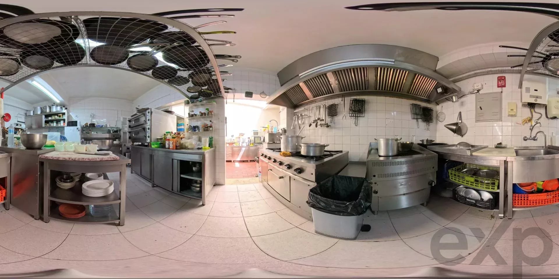 Business Opportunity in Cabanas, Fully Equipped Restaurant