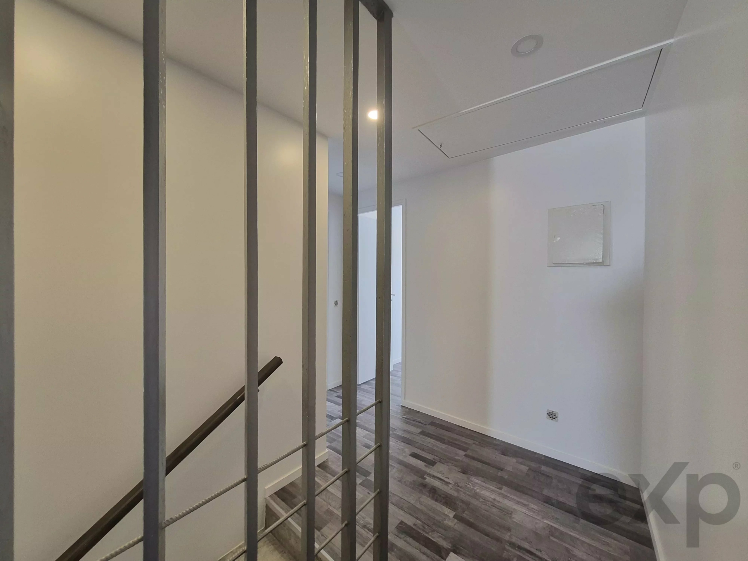 New house, 2 bedrooms, large patio, Alvor center