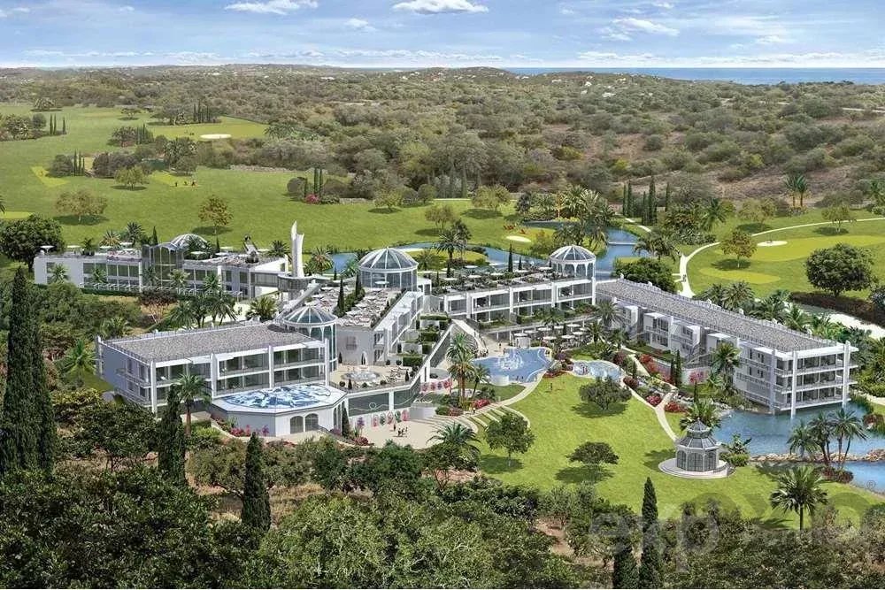 Hotelprojekt mit 15 ha