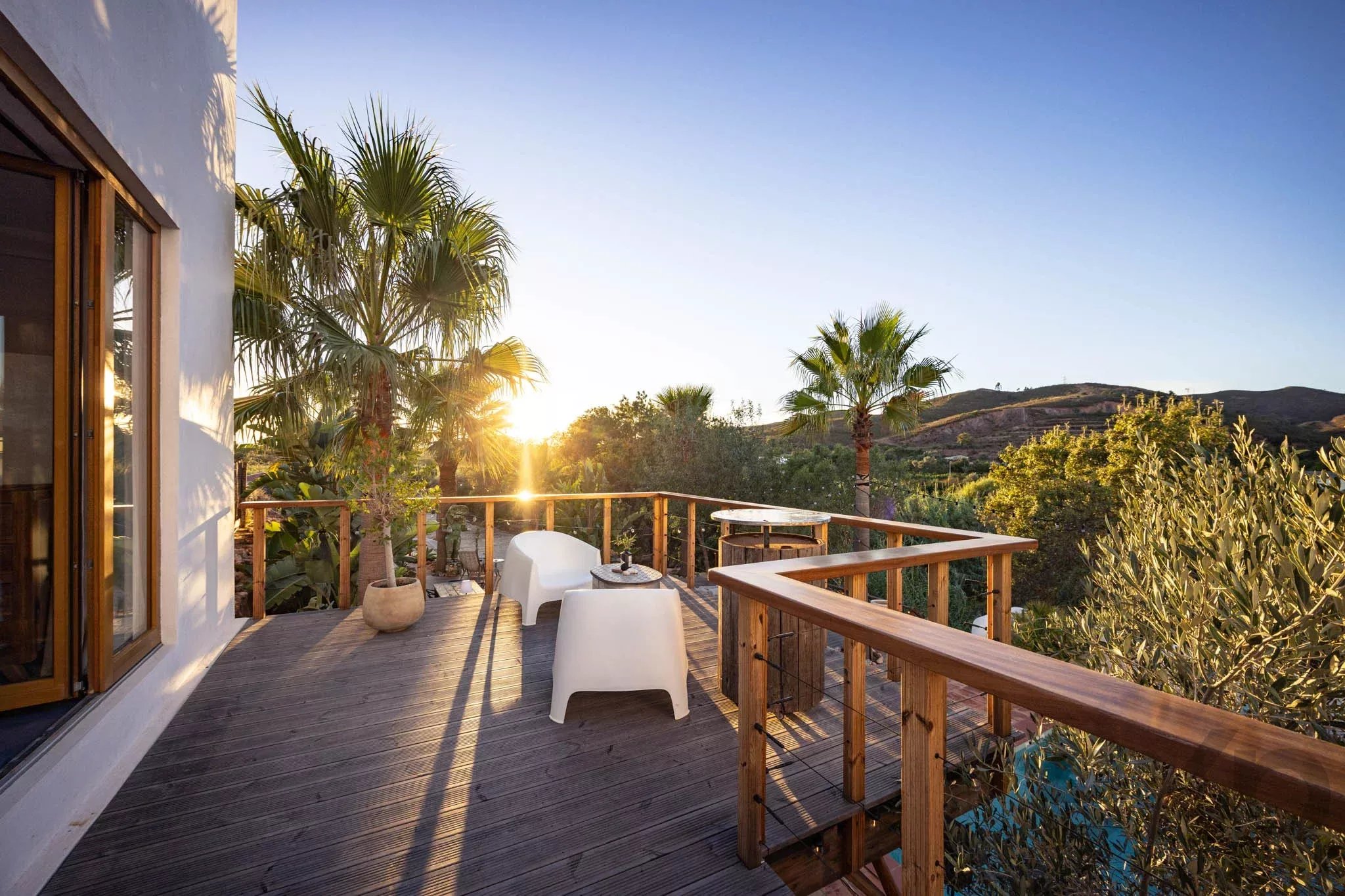 Rare Riverfront Estate with AL Licence: Turnkey 8-Suite Retreat Near Silves