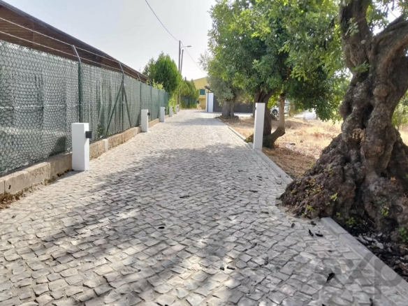 Ruin for Renovation or New Residential Development Project in Moncarapacho – Olhão – Faro – Algarve