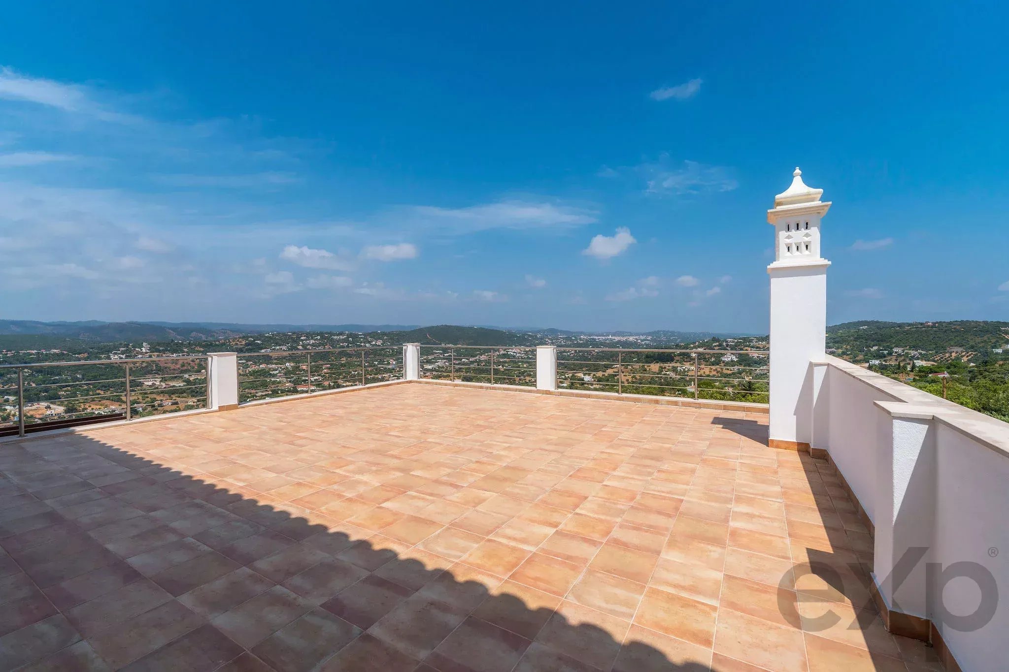 T3 Villa with magnificent views, close to São Bras de Alportel, Loule and Faro