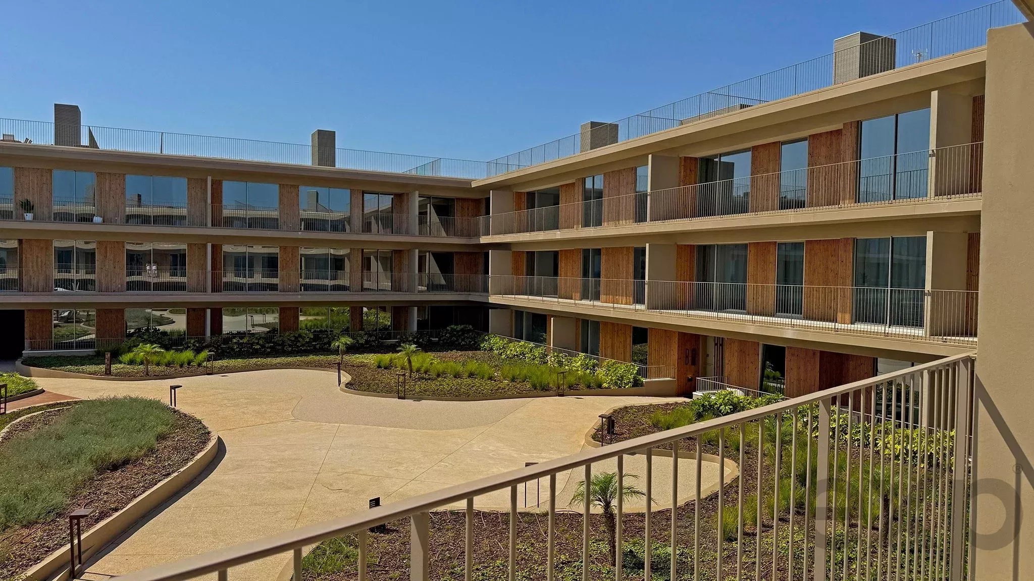 Viver de Luxo Frente ao Mar no Horizon Ocean Gardens: Apartamento T1 Novo em Quarteira