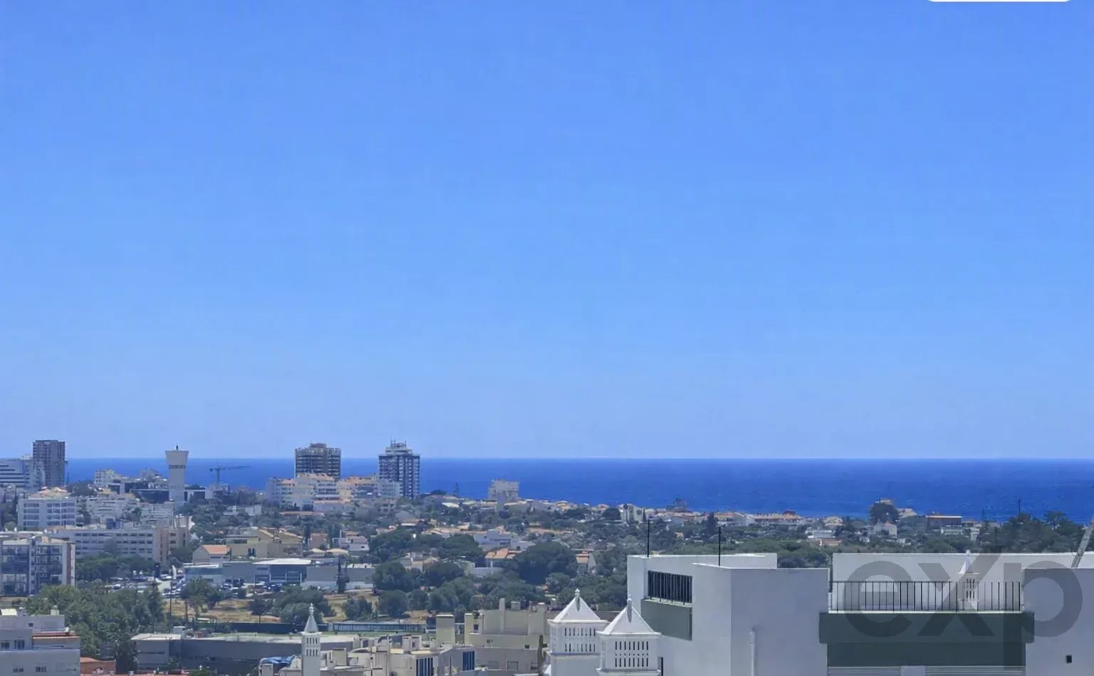 Penthouse exclusif de 3 chambres avec terrasse privée de 119 m², vue mer Portimão et Alvor, et vues panoramiques