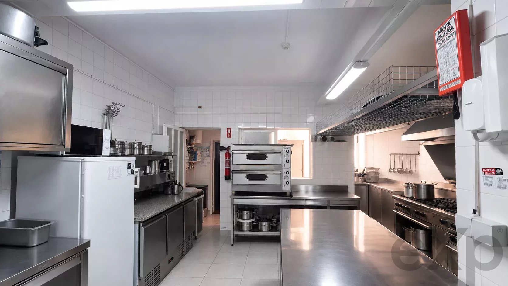 Operating restaurant with property and business - Cabanas de Tavira
