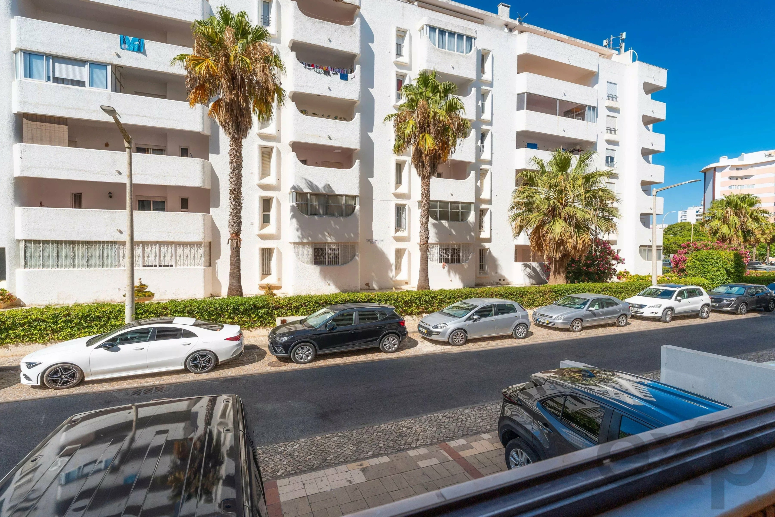 Modern beachfront apartment in Quarteira