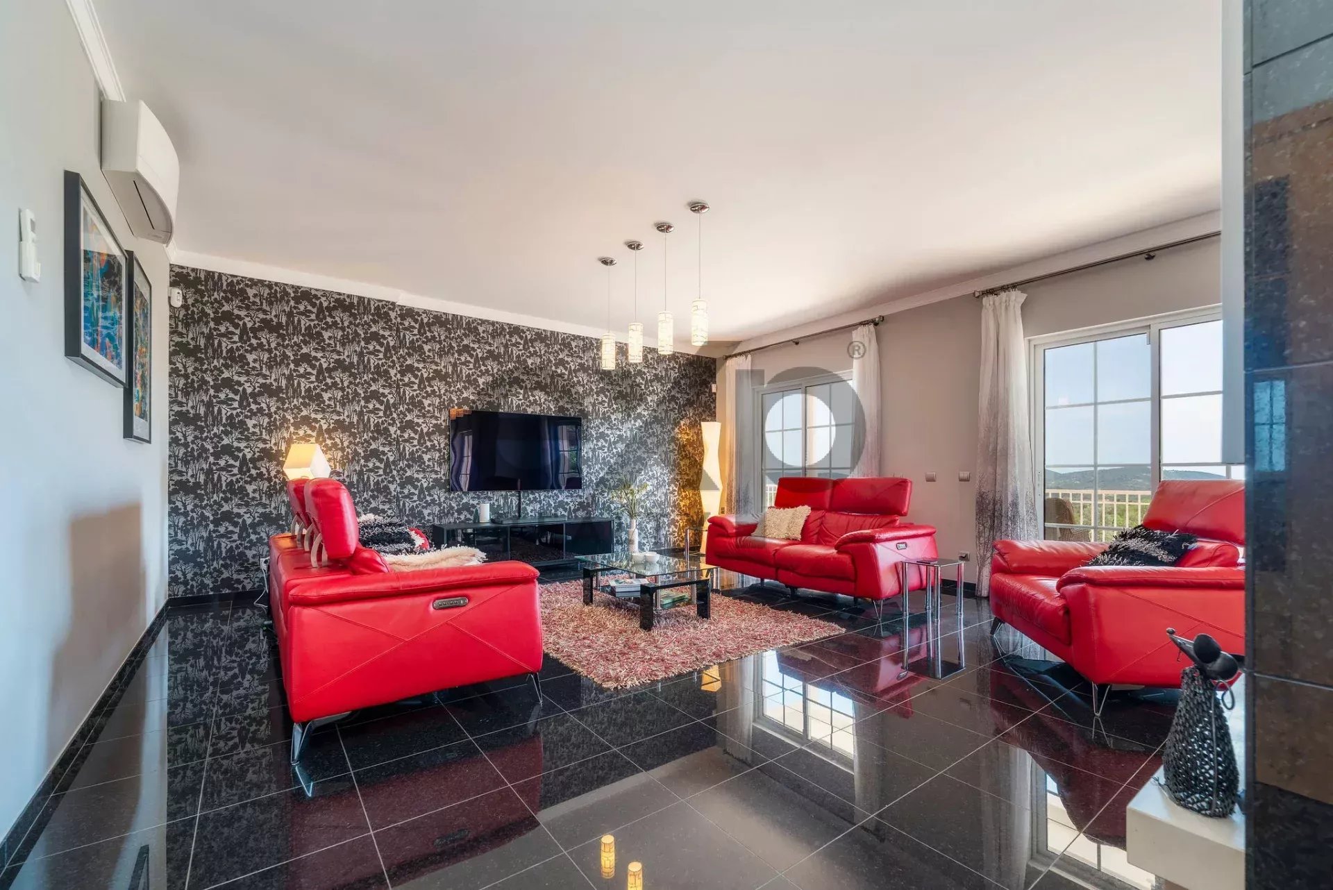 Four bedroom villa with open views and pool in São Bras de Alportel, Algarve