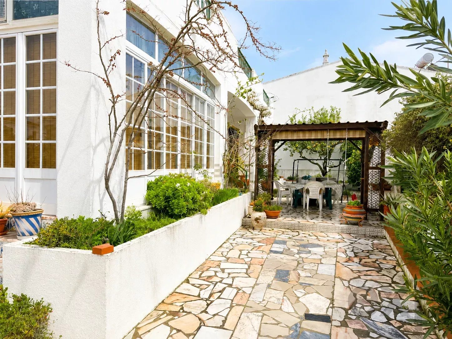 5-Bedroom House, Altura
