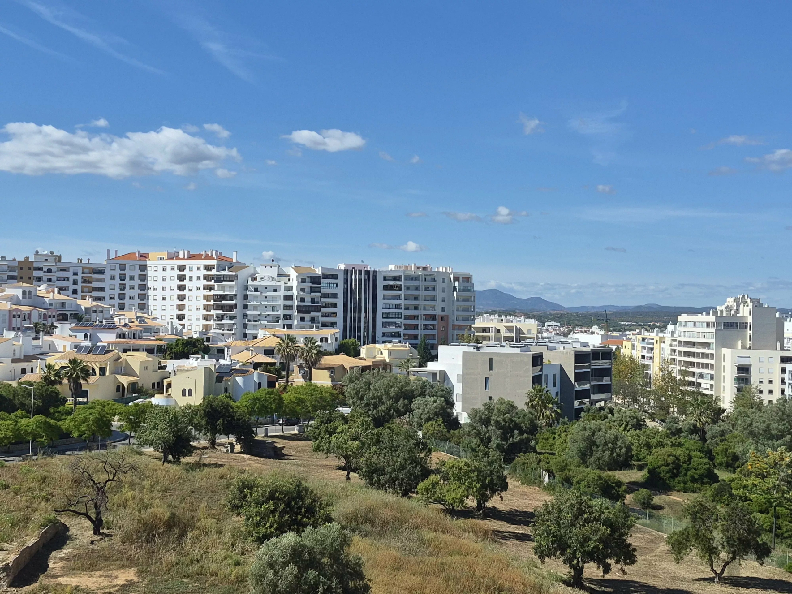T1 Rénové, Praia da Rocha, avec Parking