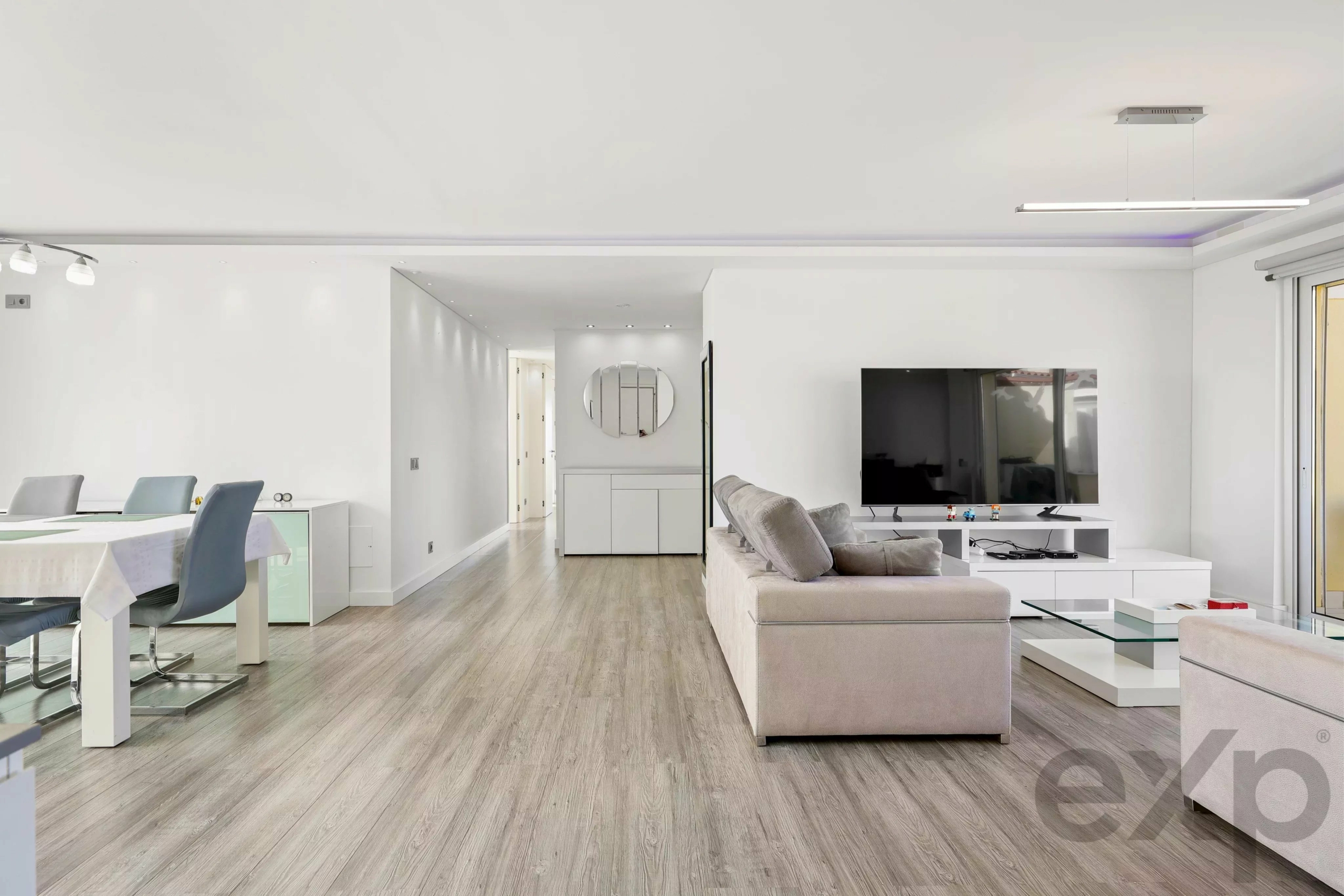 Penthouse exclusif de 3 chambres avec terrasse privée de 119 m², vue mer Portimão et Alvor, et vues panoramiques