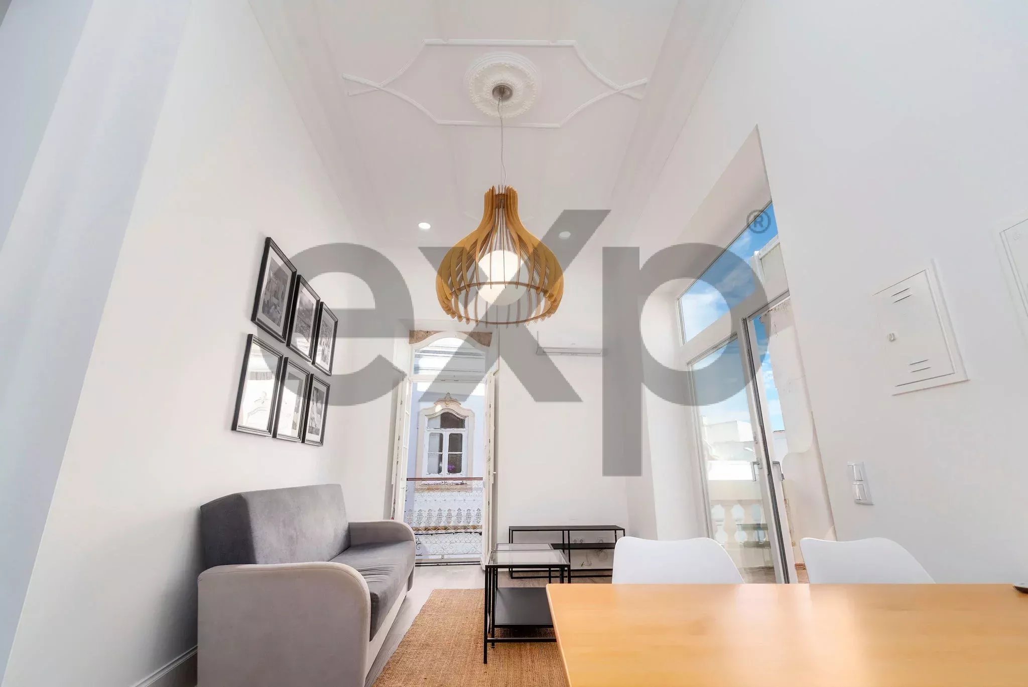 Stunning Large Townhouse in the Heart of Olhão